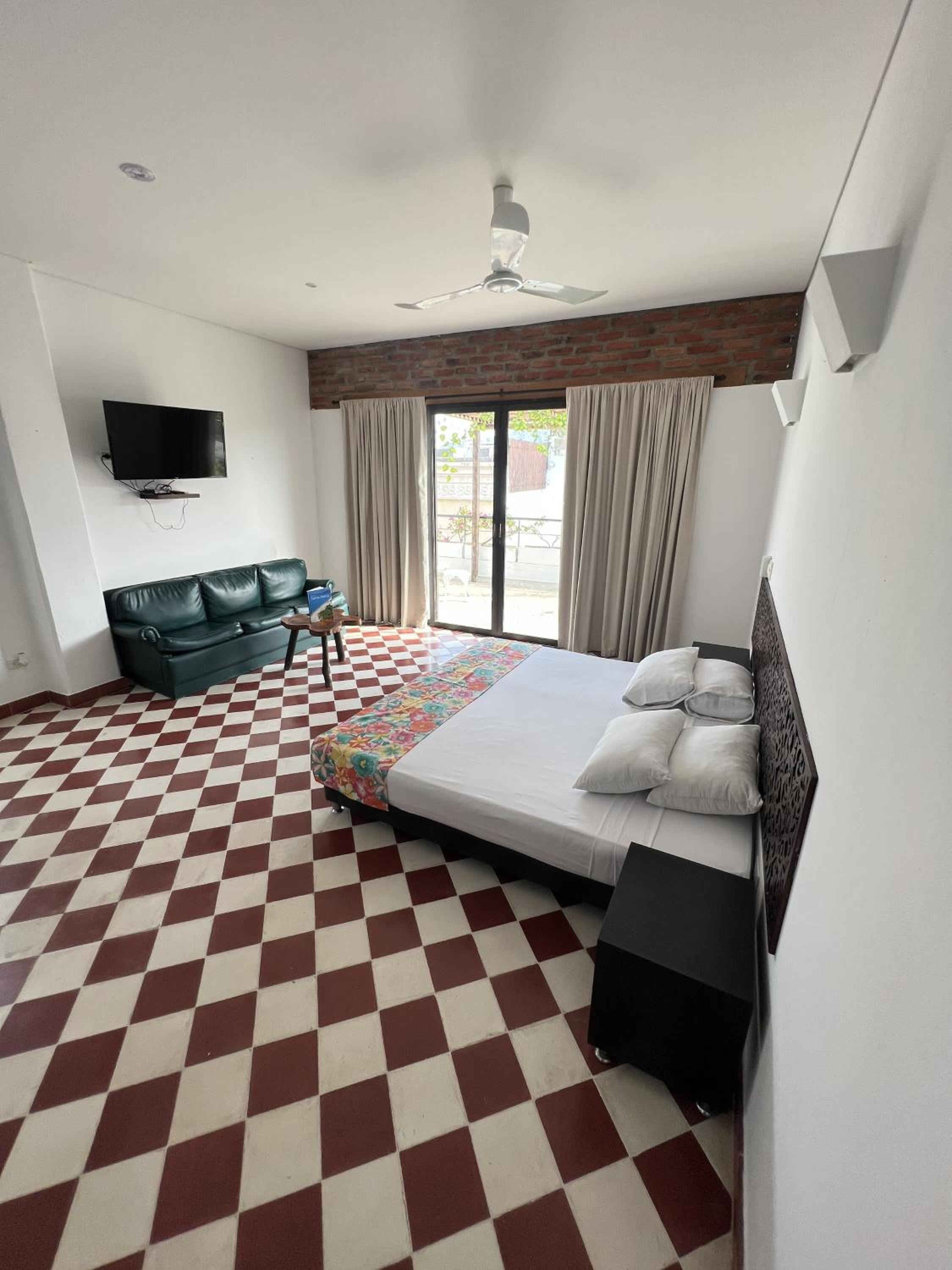 King Suite With Pool View