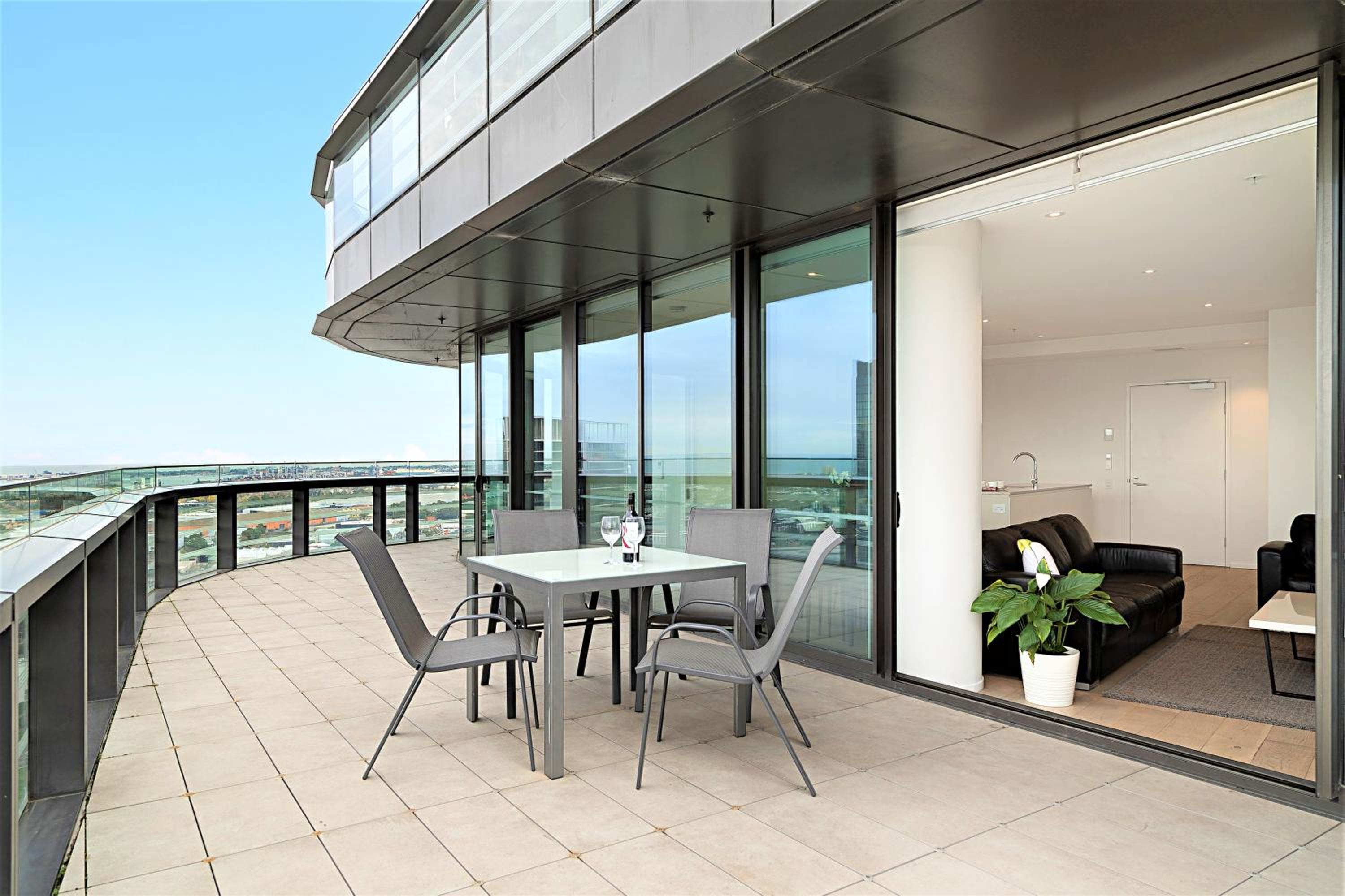 Platinum Sub Penthouse Collection - Photo 15