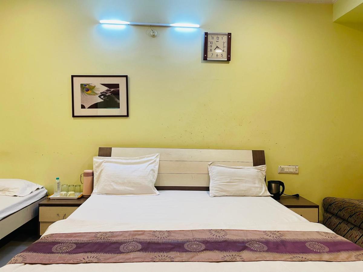 Standard Double Room - Photo 7