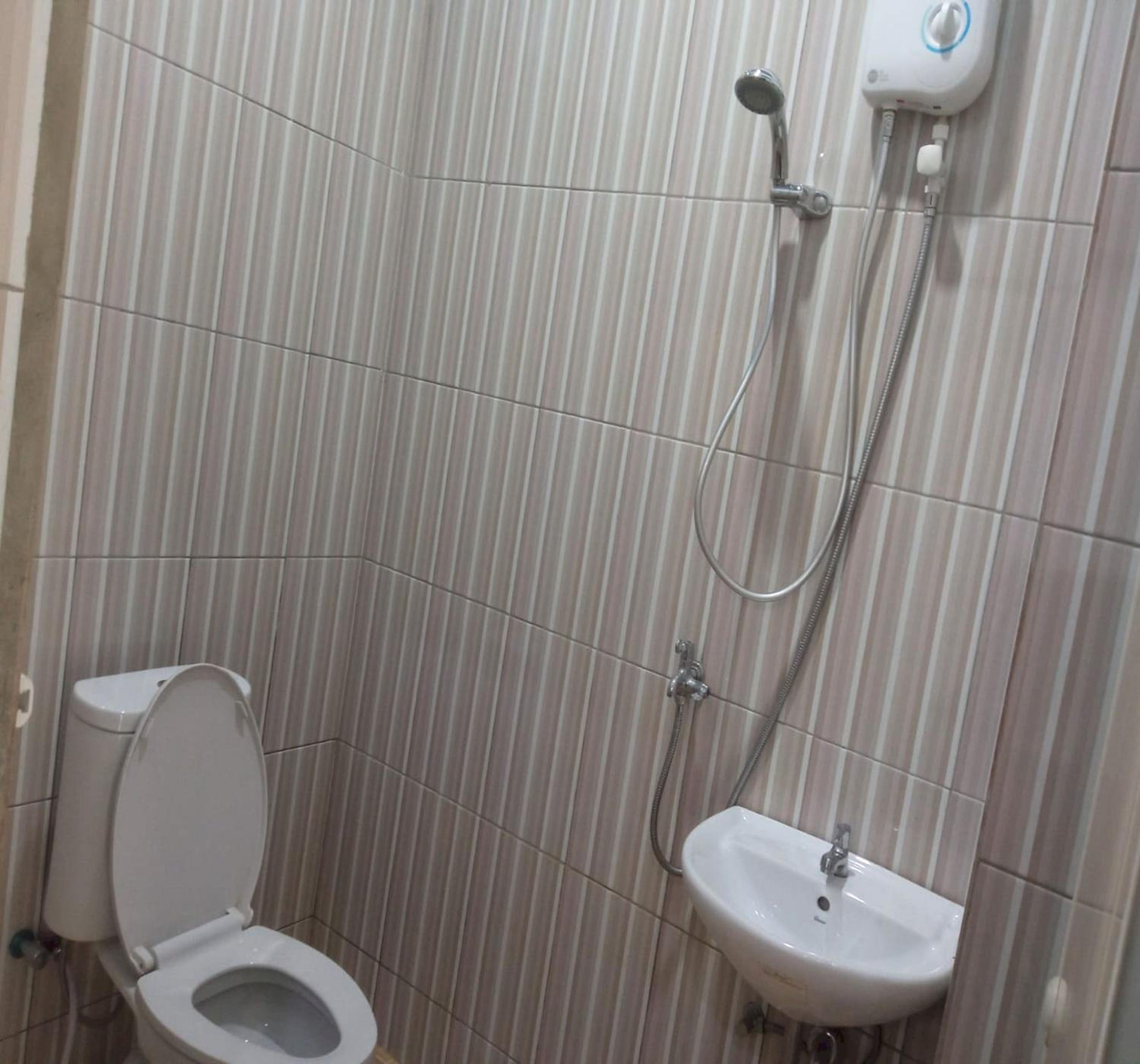 Standard Double Room - Photo 16
