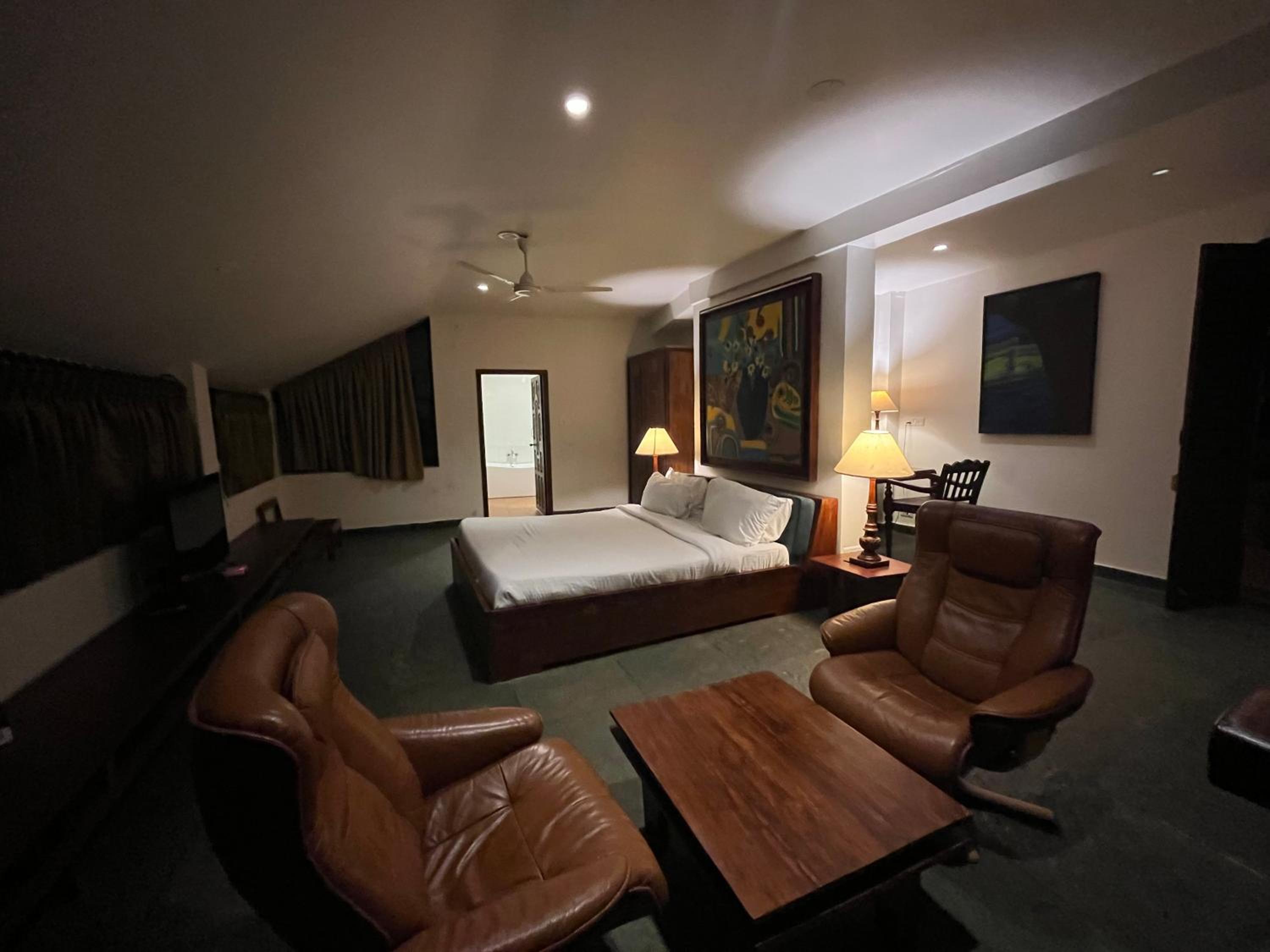 Executive Suite photo 3