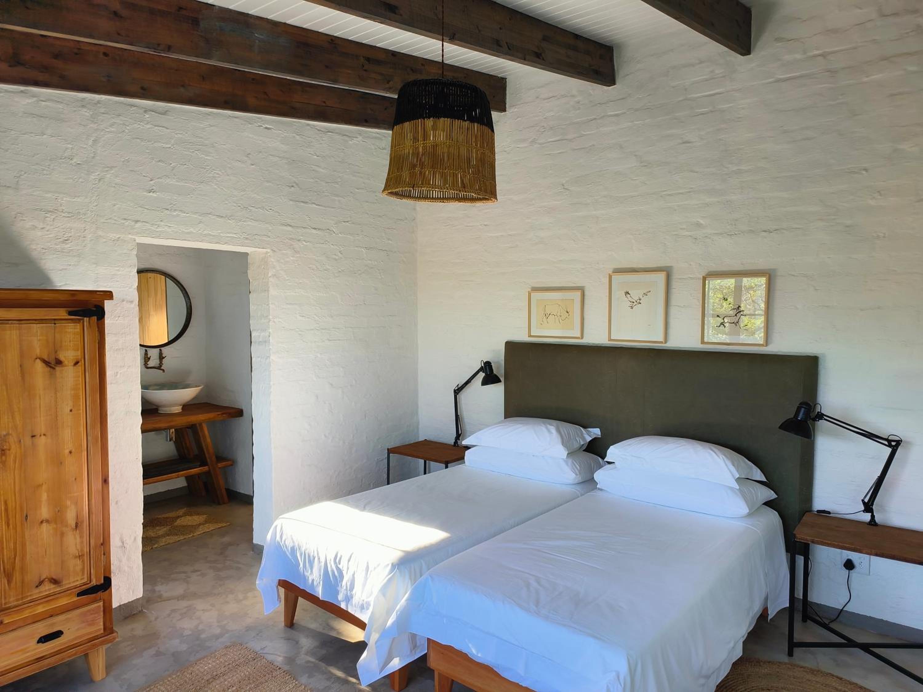 Three-Bedroom House - Photo 19
