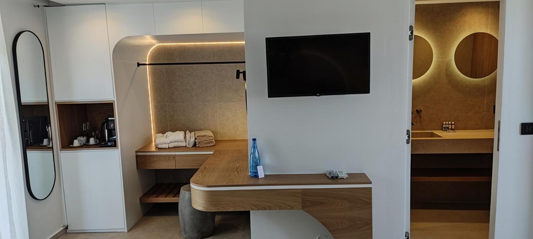Superior Suite with City View