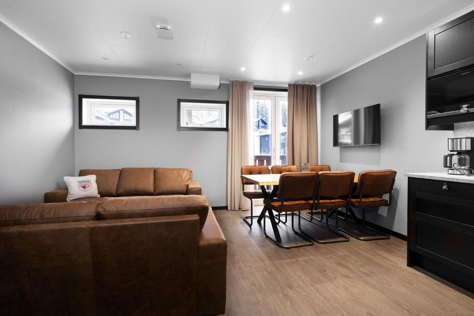 Three-Bedroom Apartment photo 1