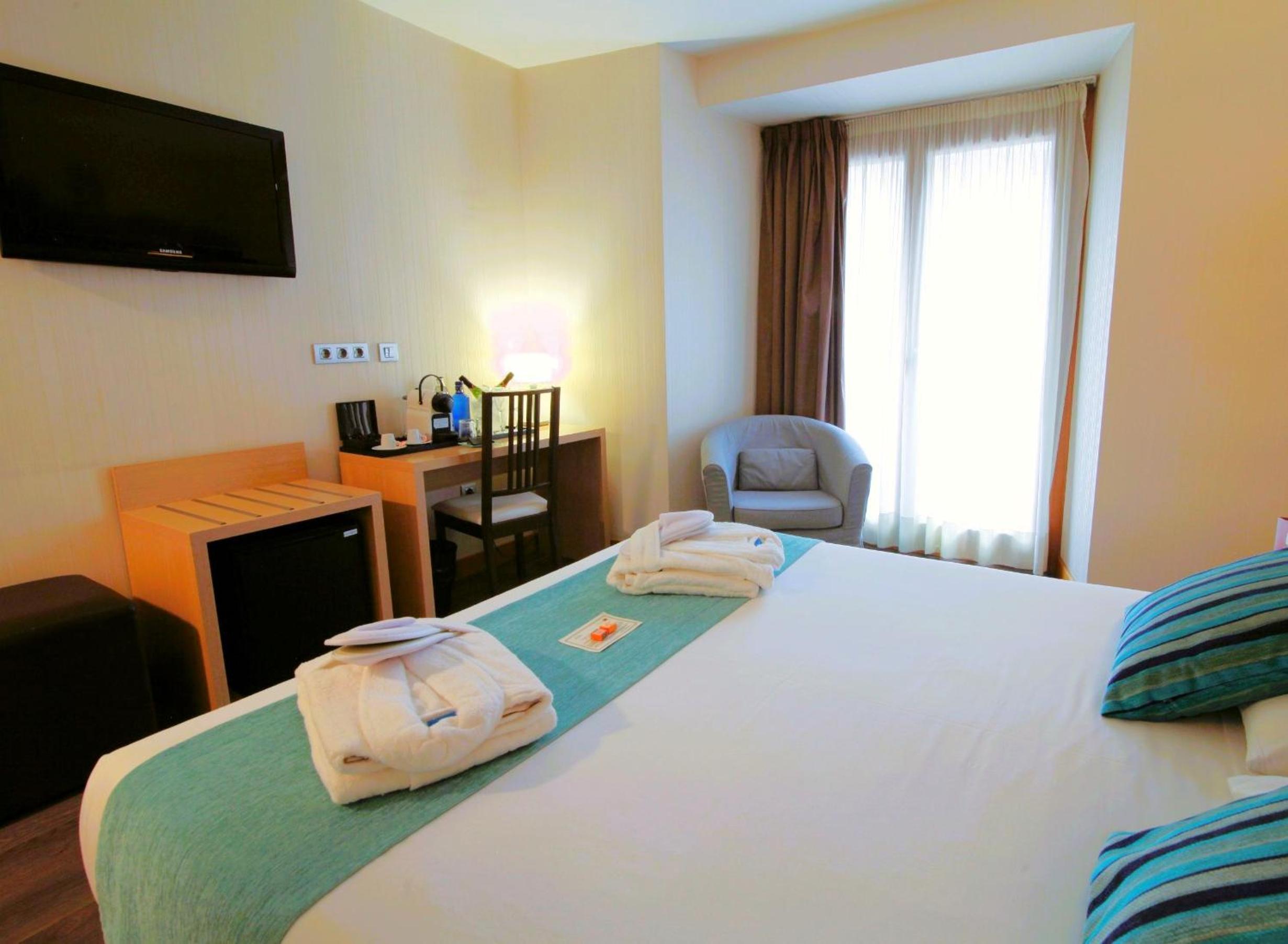Premium Double Room - Single Use photo 2