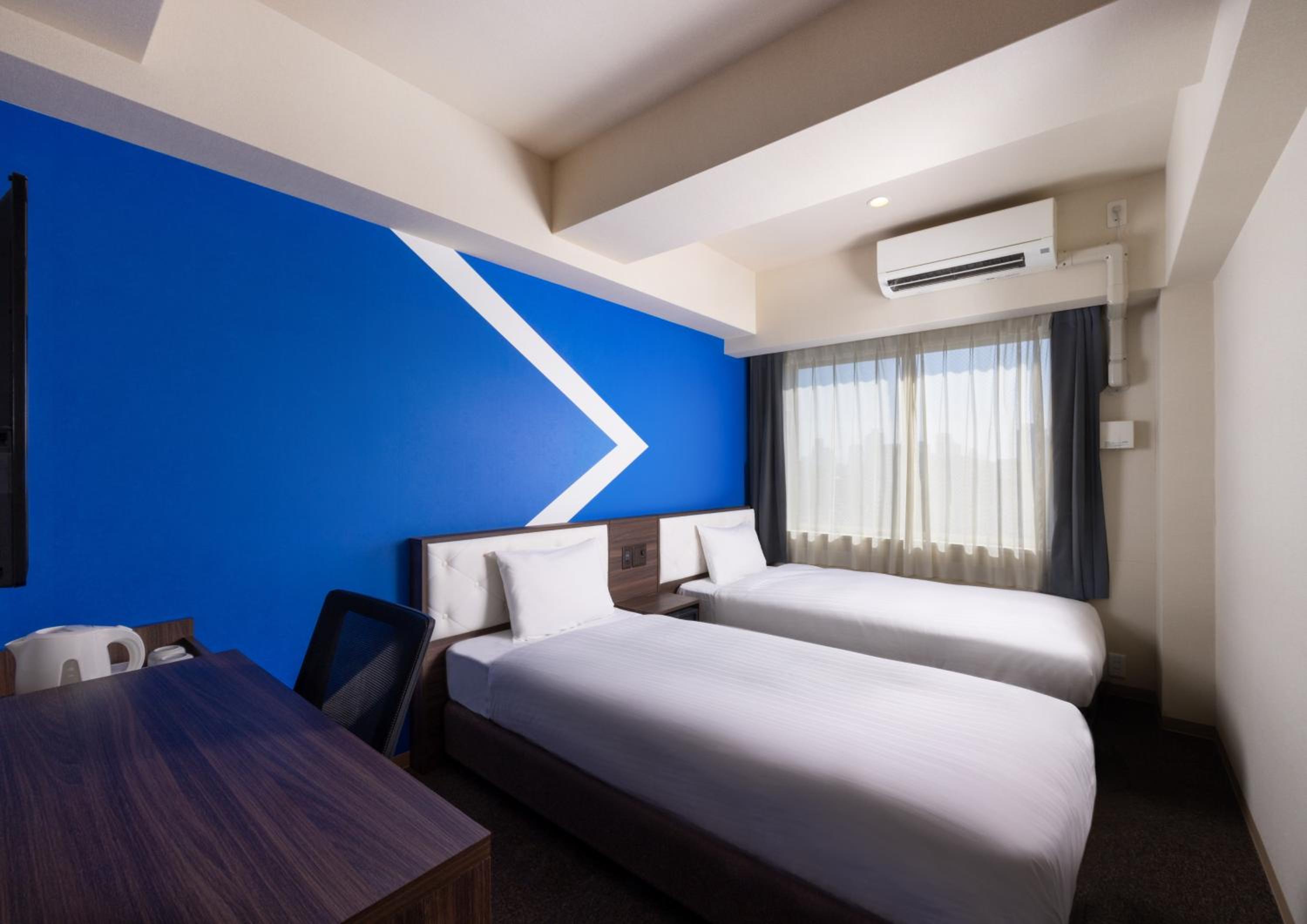 Standard Twin Room - Non-Smoking photo 1