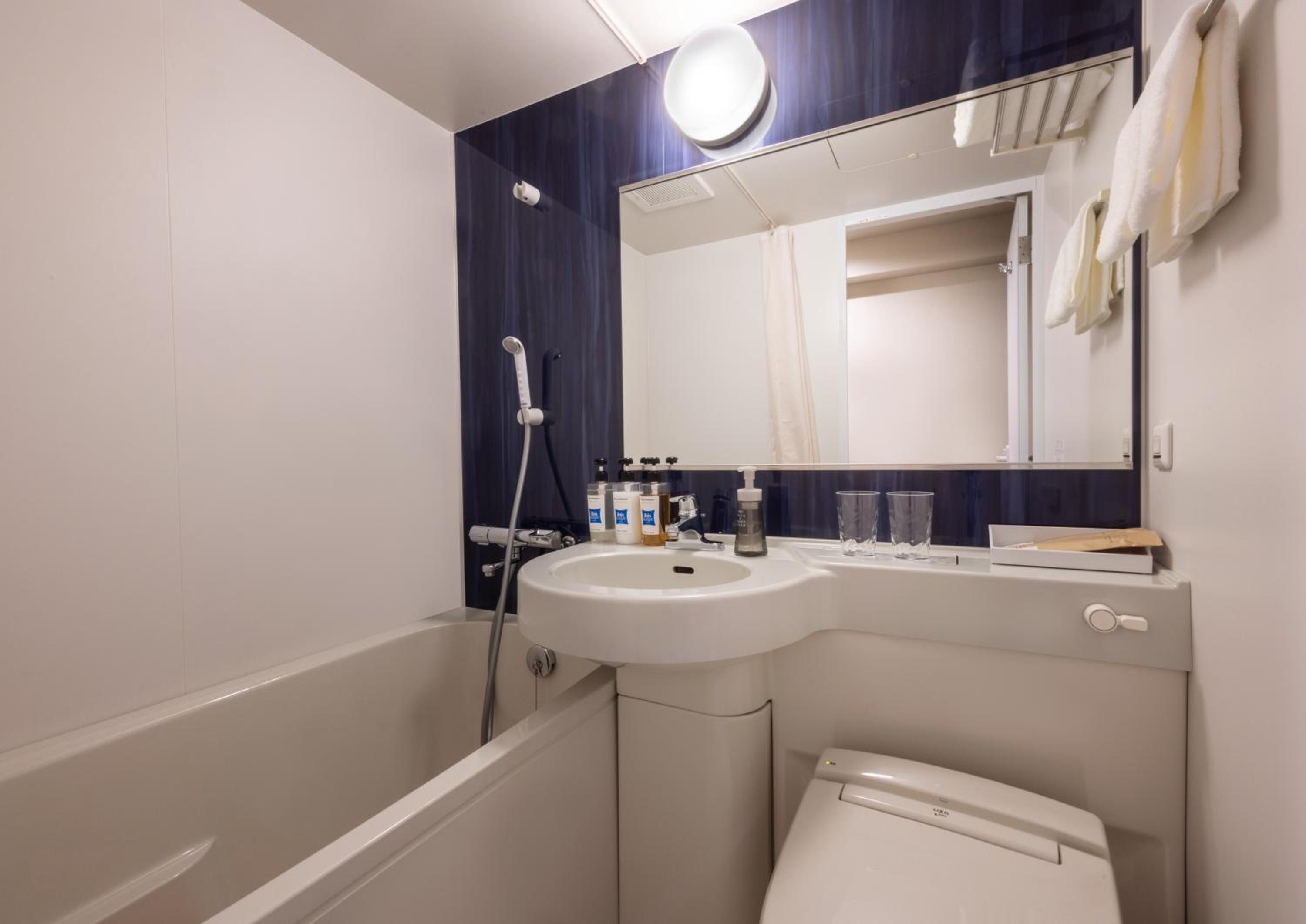 Standard Double Room - Non-Smoking photo 2