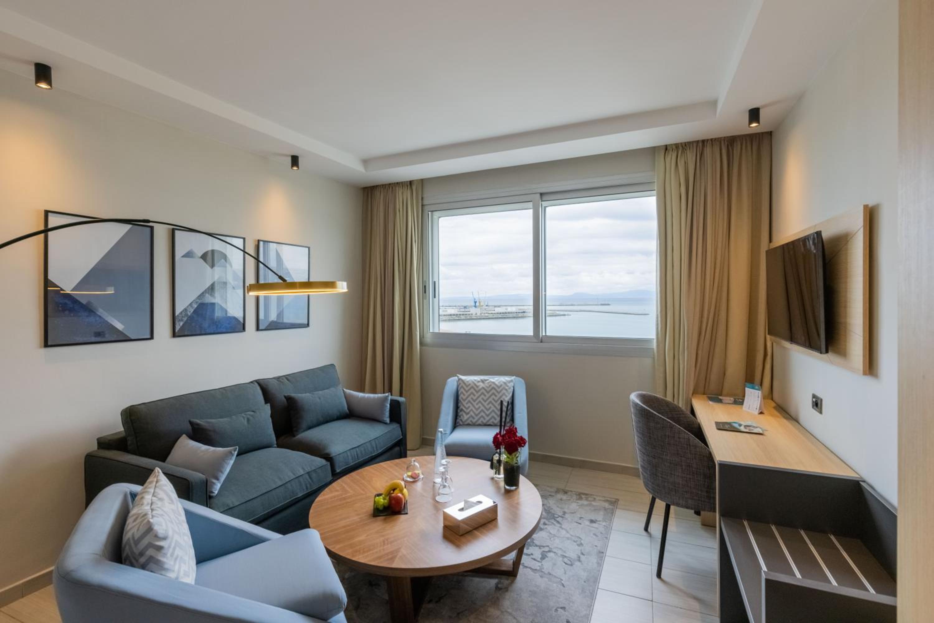 Family Duplex Suite, One Bedroom, Sea View - Photo 7
