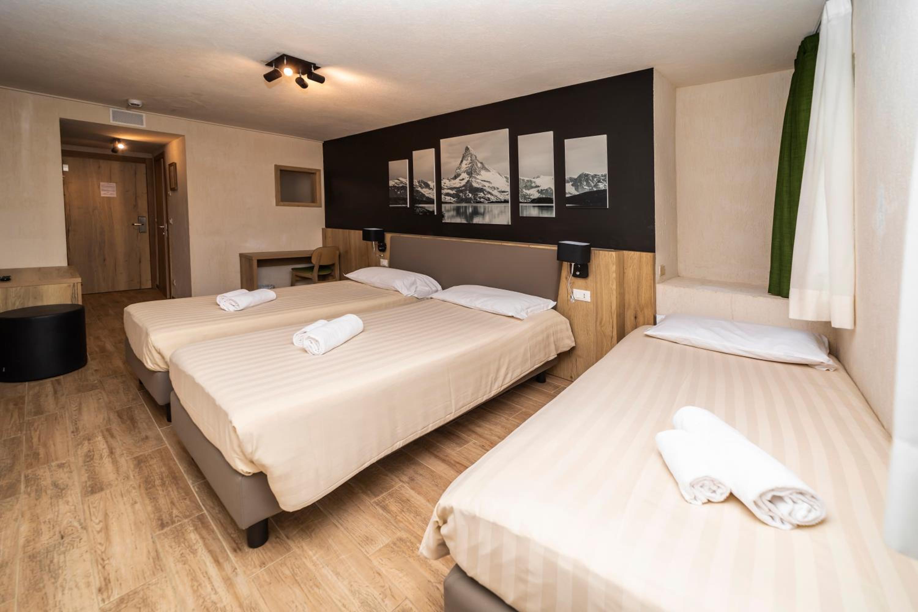 Triple Room - Photo 2