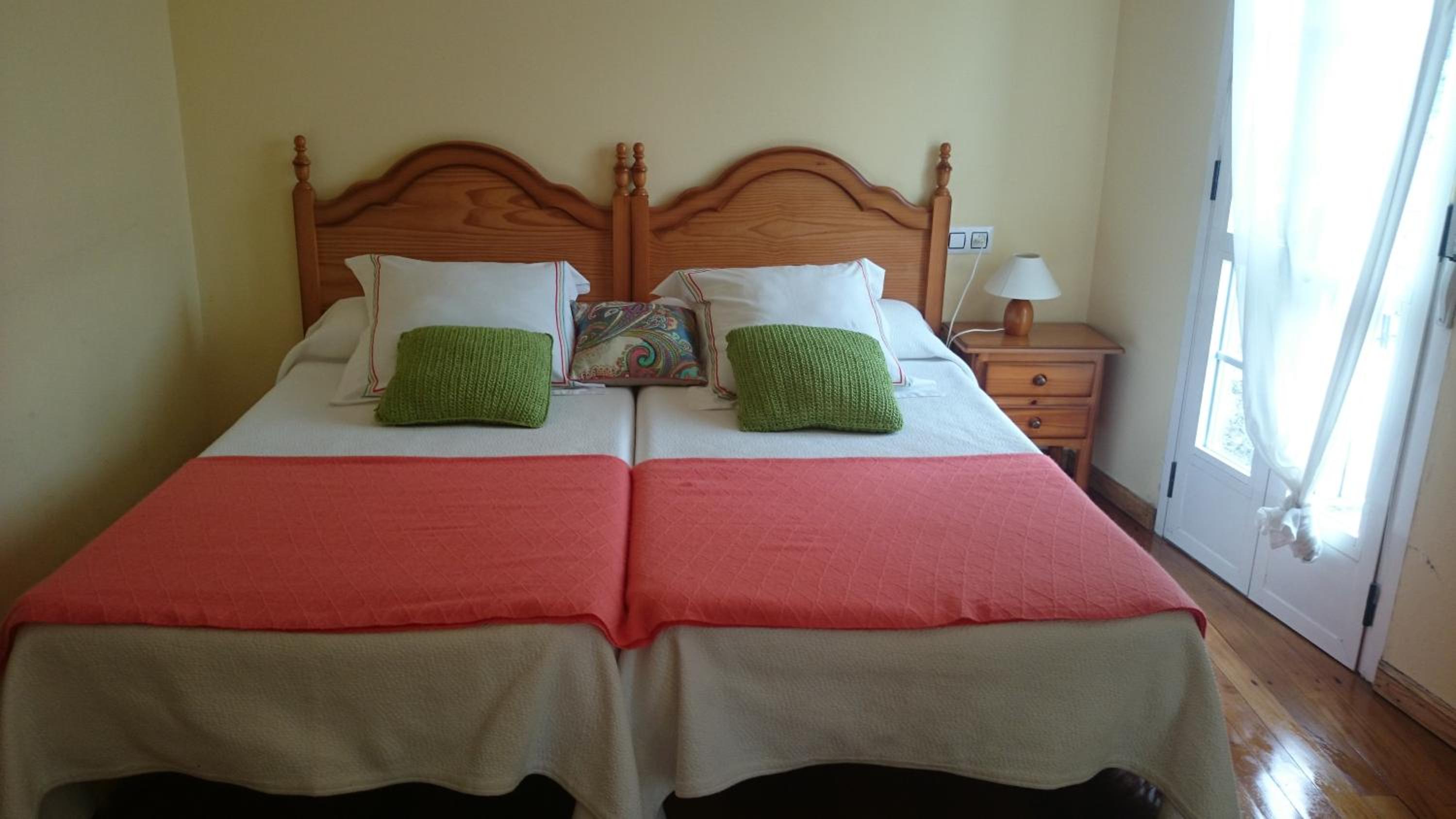 Double or Twin Room - Photo 8
