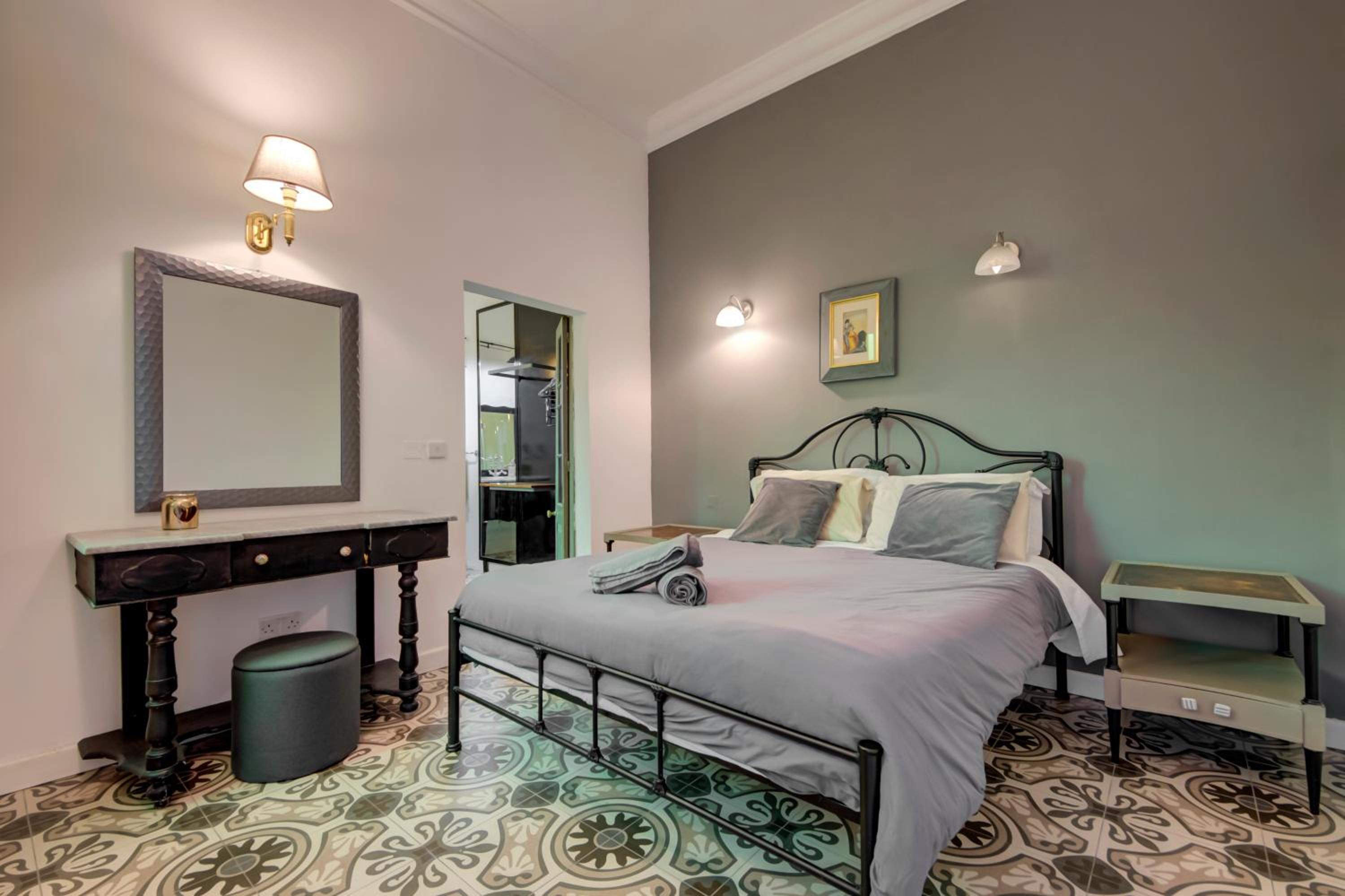 Double Room with Private Bathroom photo 1