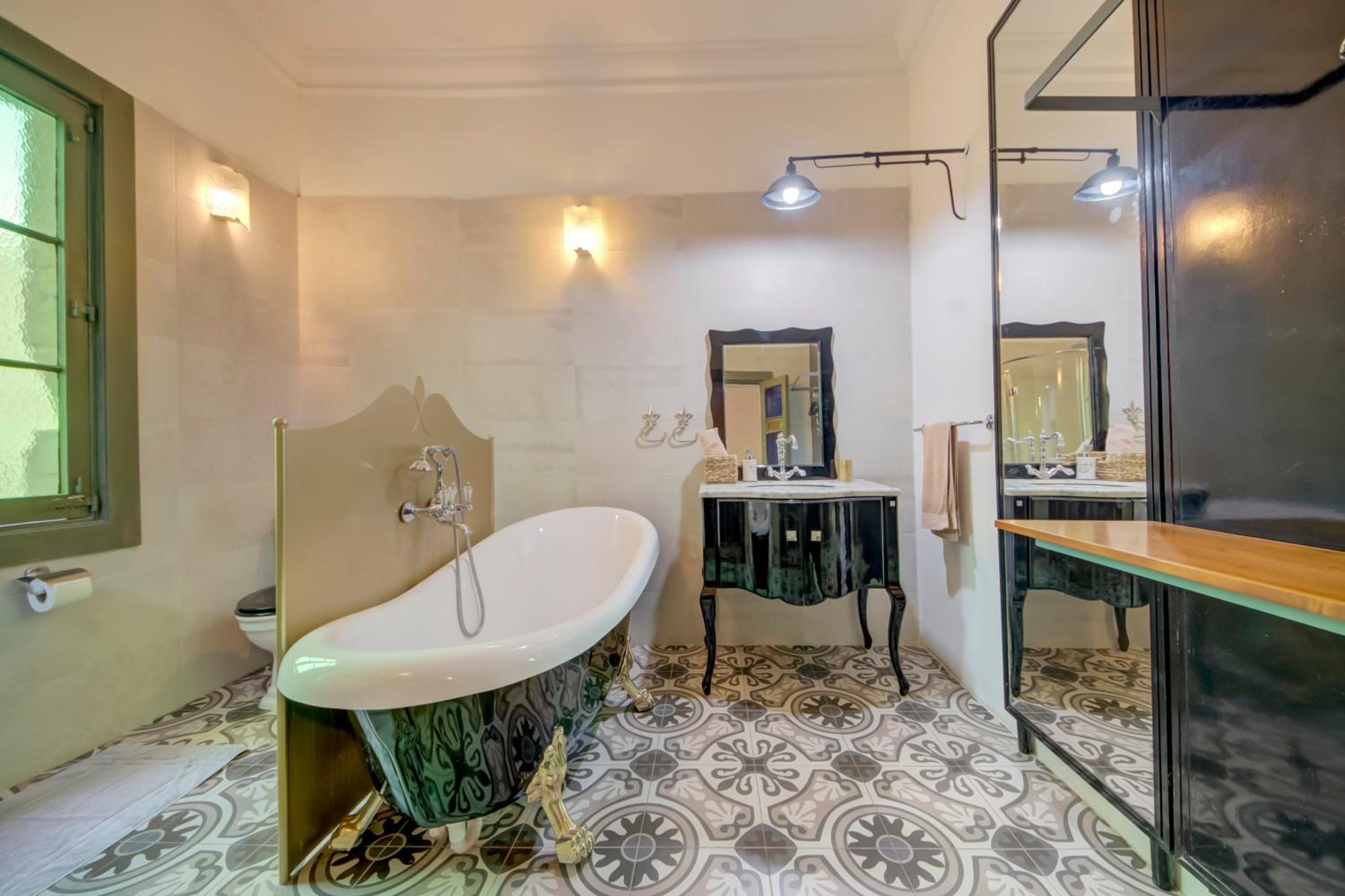Double Room with Private Bathroom photo 3