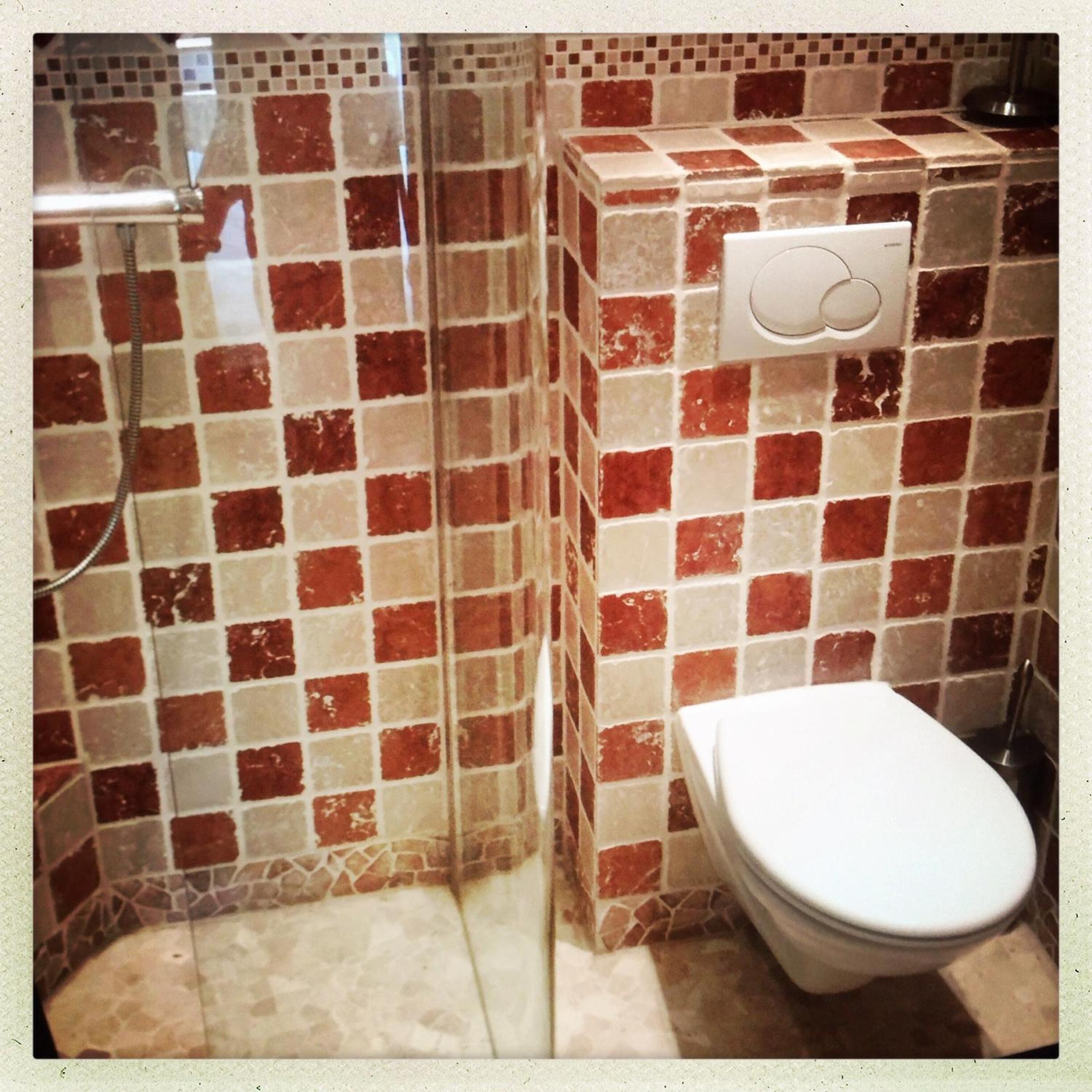 Double Room with Private Bathroom thumbnail 6