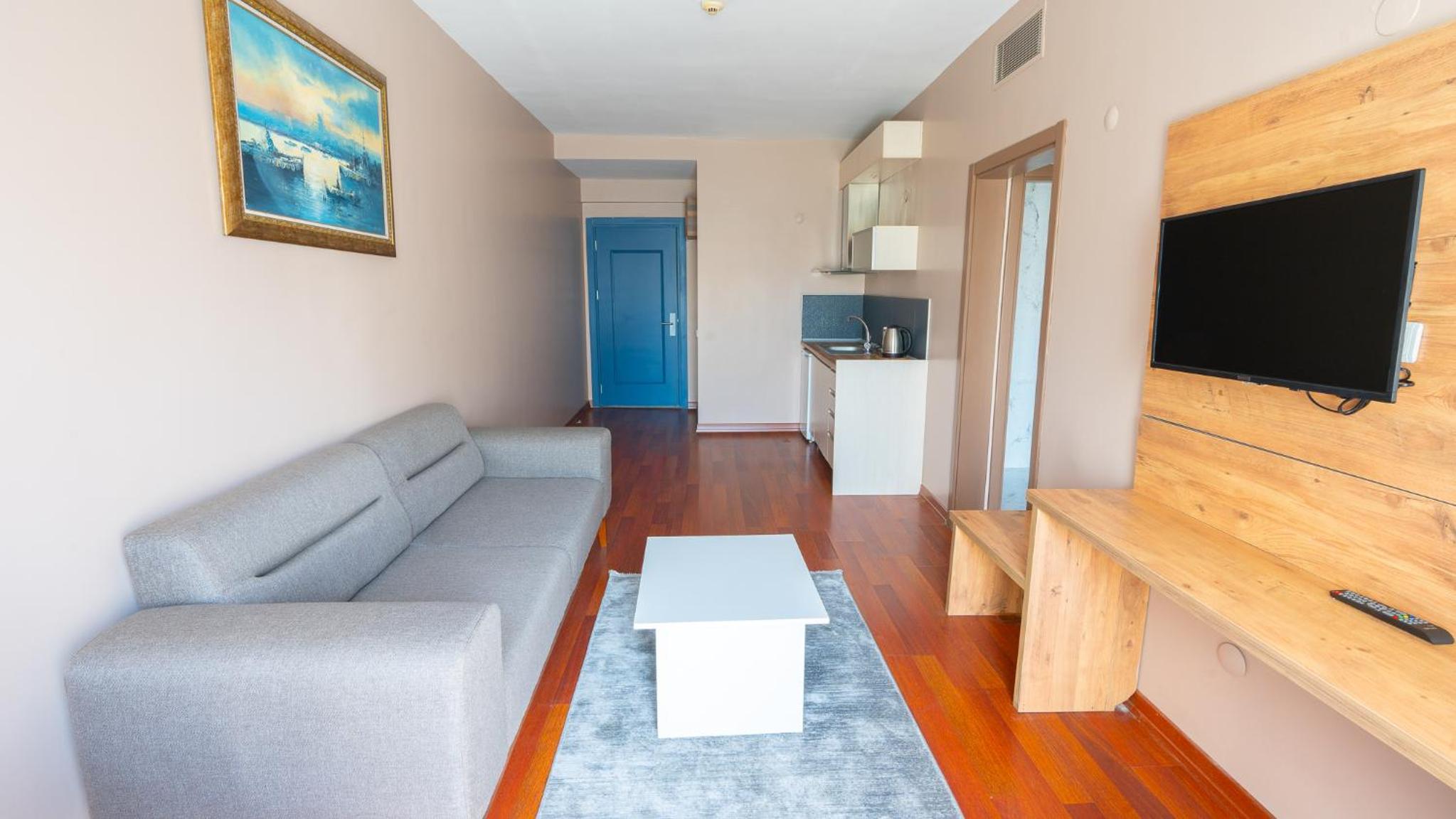 Family Room - Photo 1