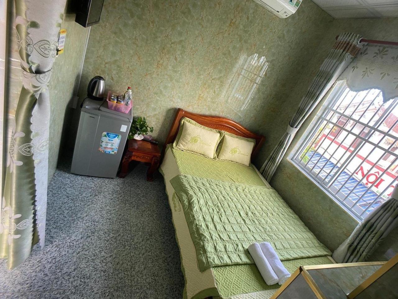 Standard King Room photo 1