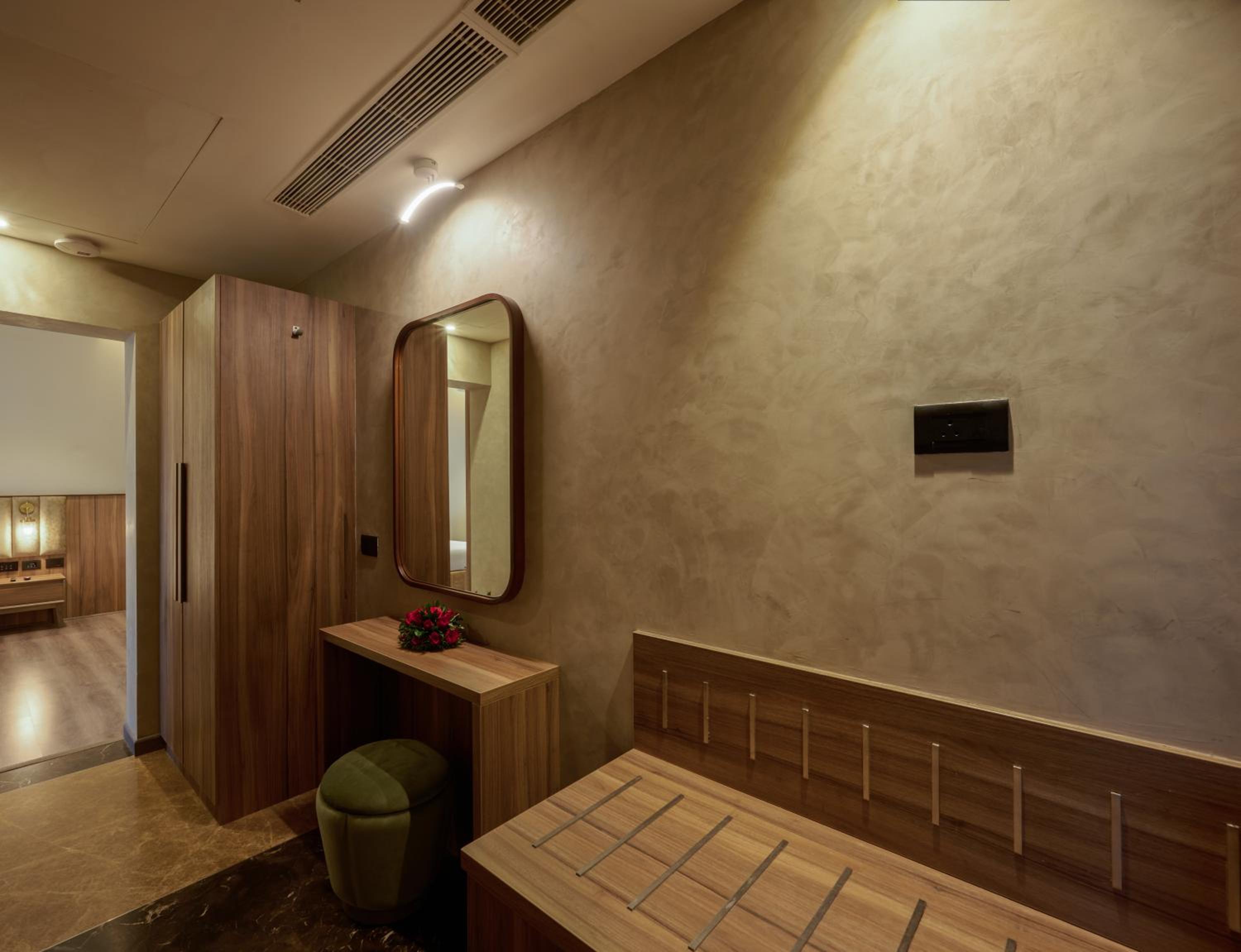 Flora Suite with complimentary airport transfers - Photo 5