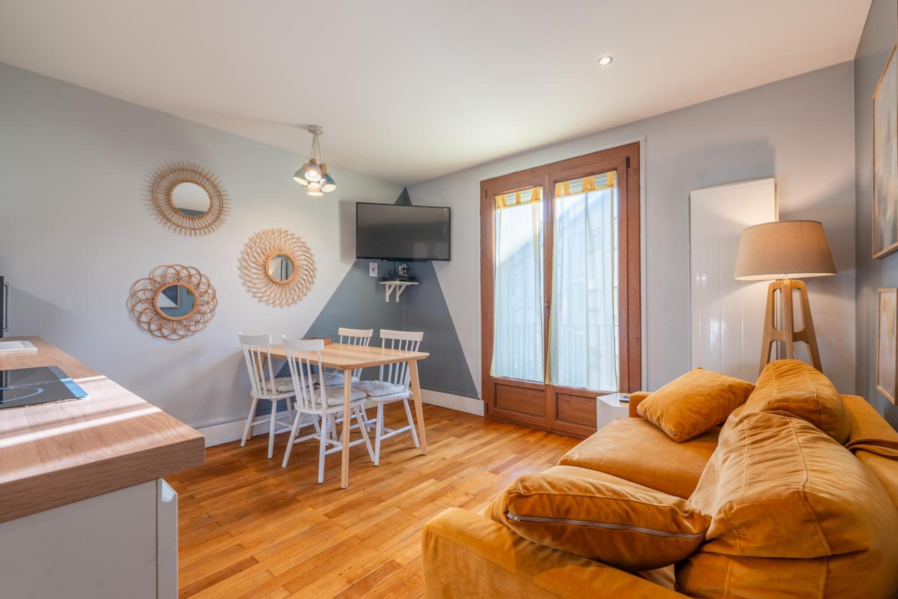 Apartment with Balcony