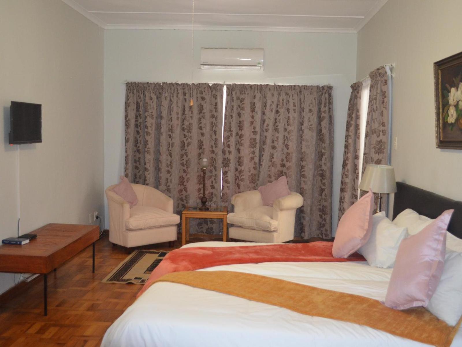 Comfort King Room photo 1