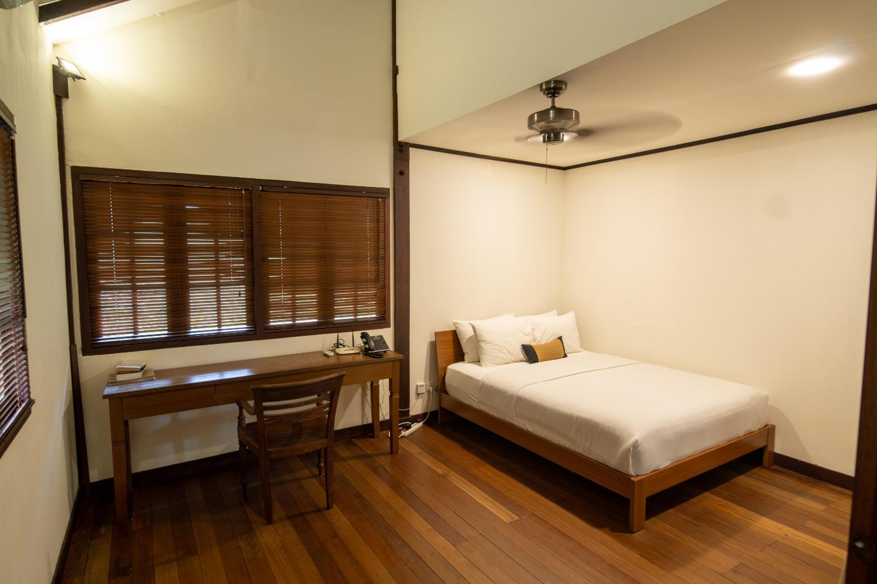 Three-Bedroom Villa - Photo 12