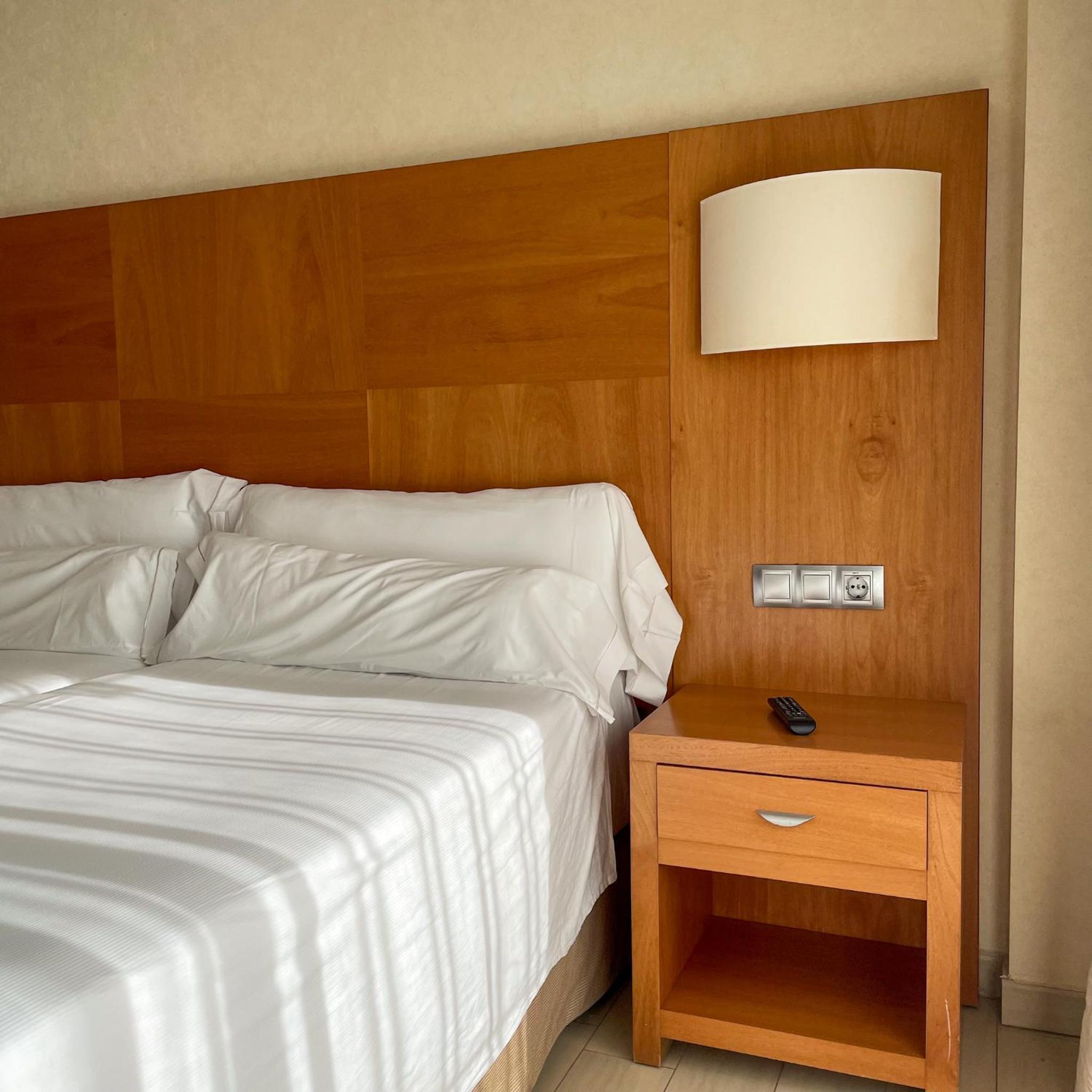 Triple Room (2 Adults + 1 Child) - Photo 8