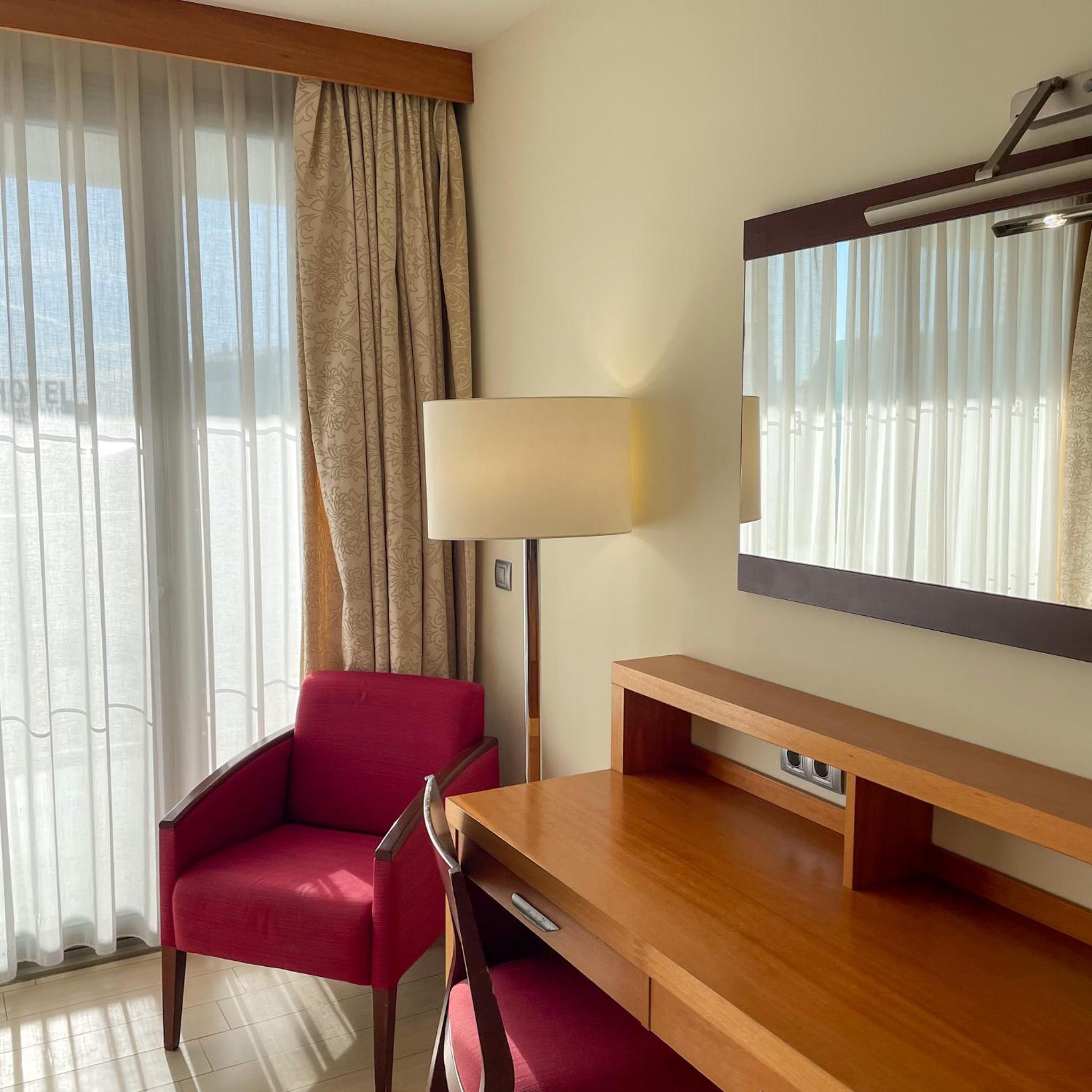 Triple Room (2 Adults + 1 Child) - Photo 3