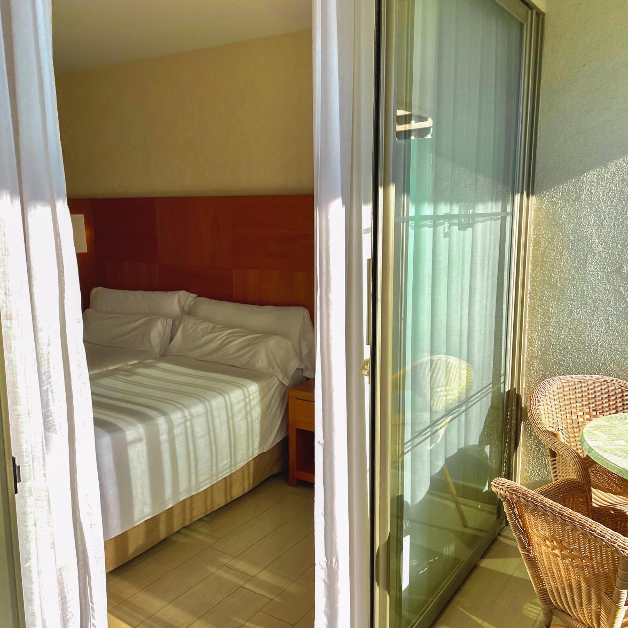 Triple Room (2 Adults + 1 Child) - Photo 4