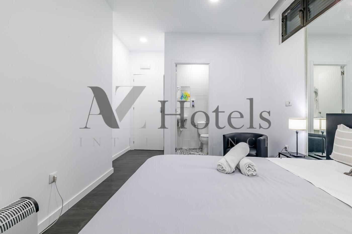 Double Room with Private Bathroom - Semi-basement - Photo 42