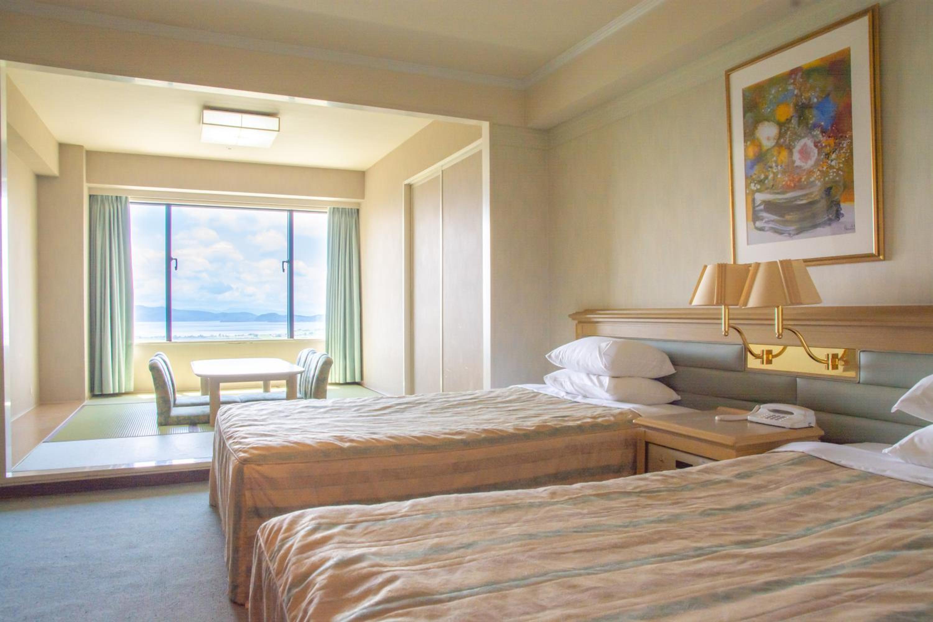 Room Selected at Check-In - Non-Smoking - Photo 1