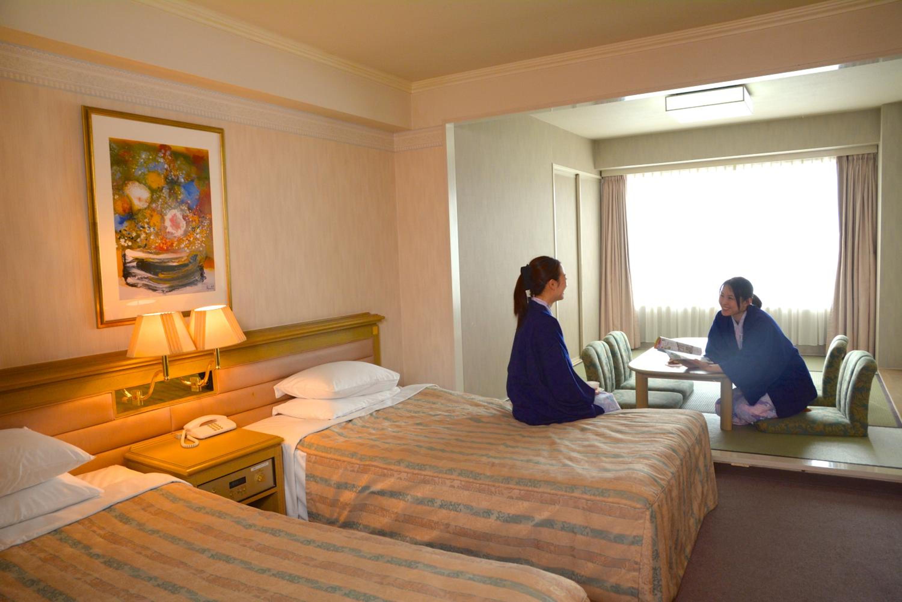 Room Selected at Check-In - Non-Smoking - Photo 2