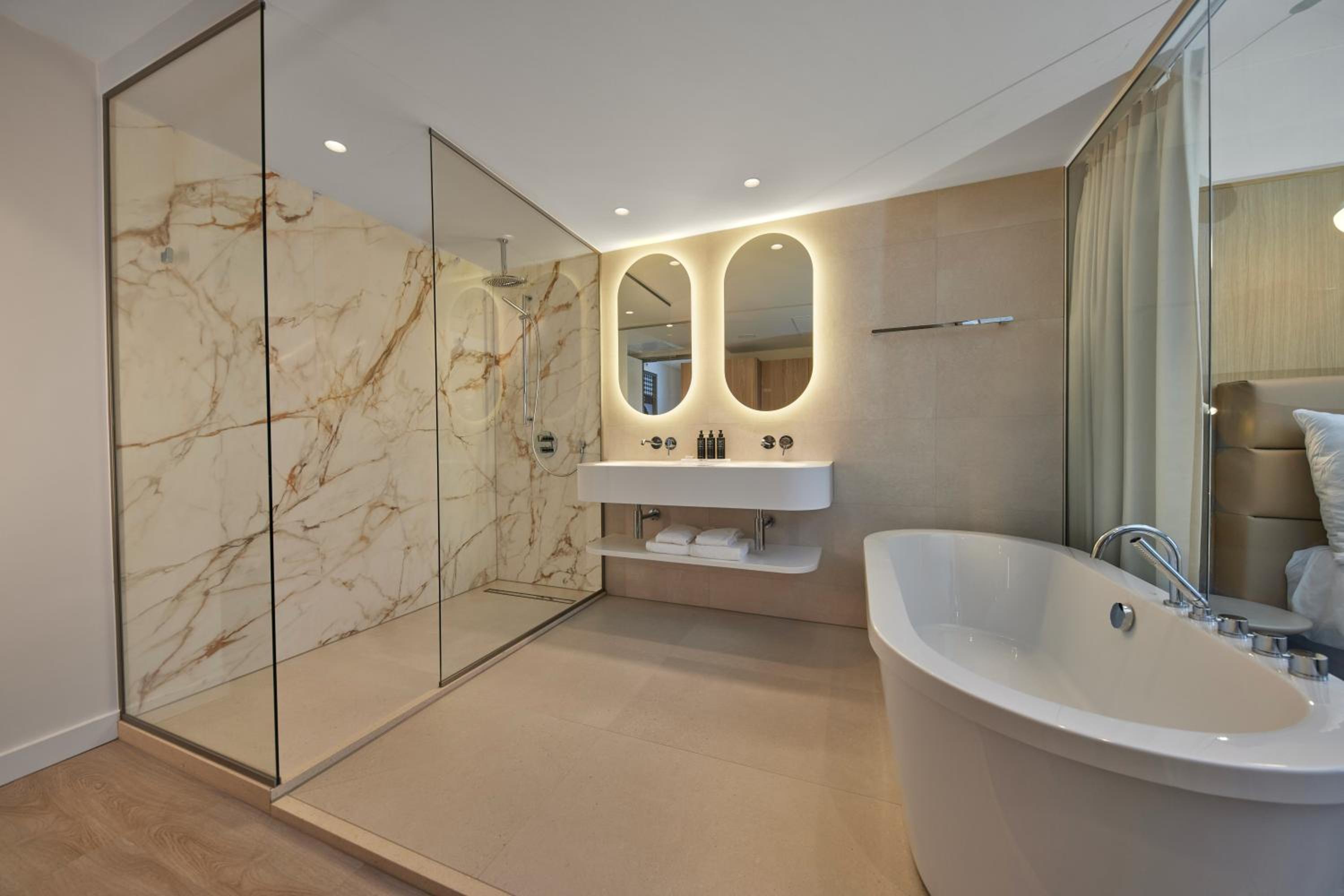 Superior Suite photo 2