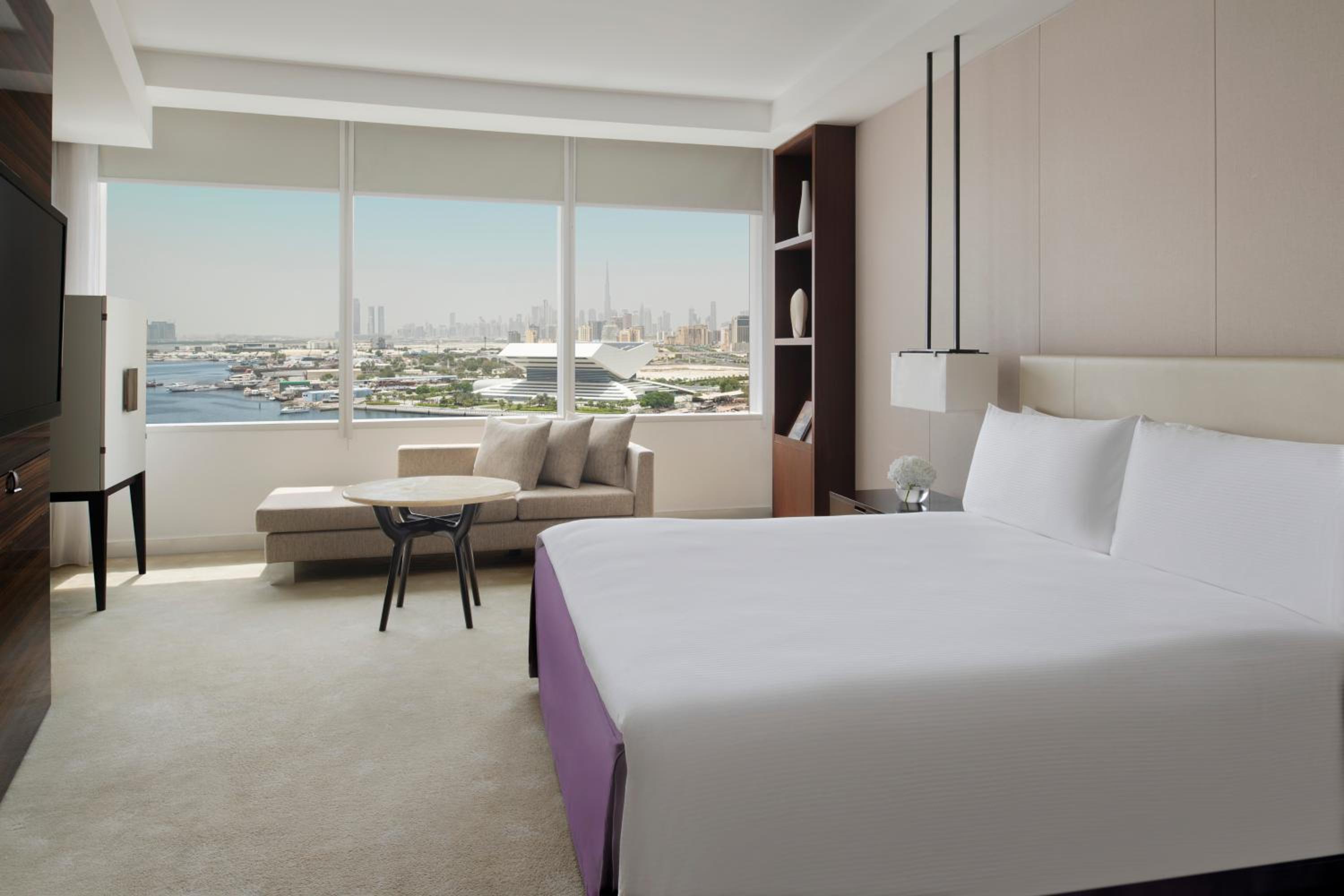 Premium King Room - Club Lounge Access