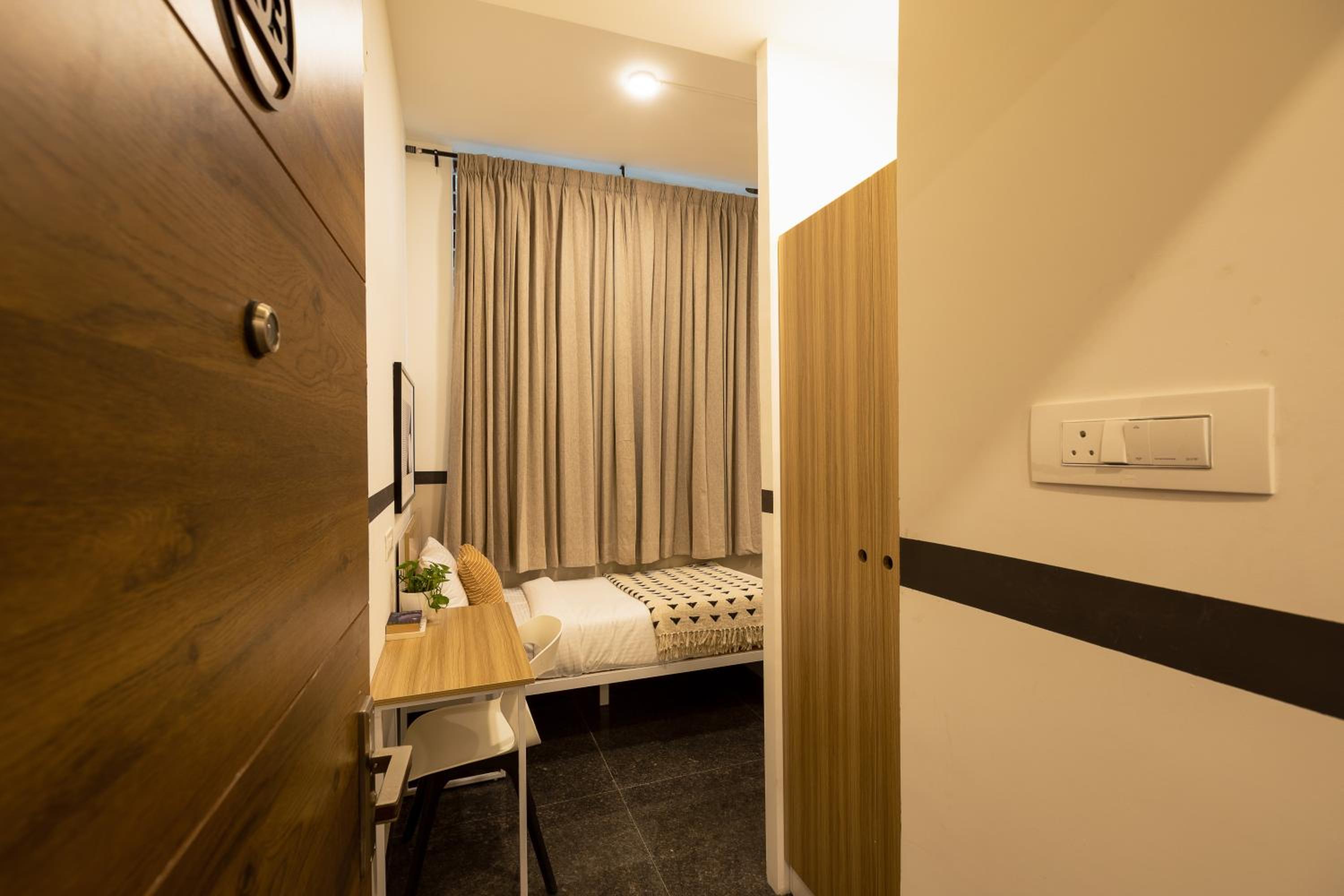 Standard Double Room - Photo 6