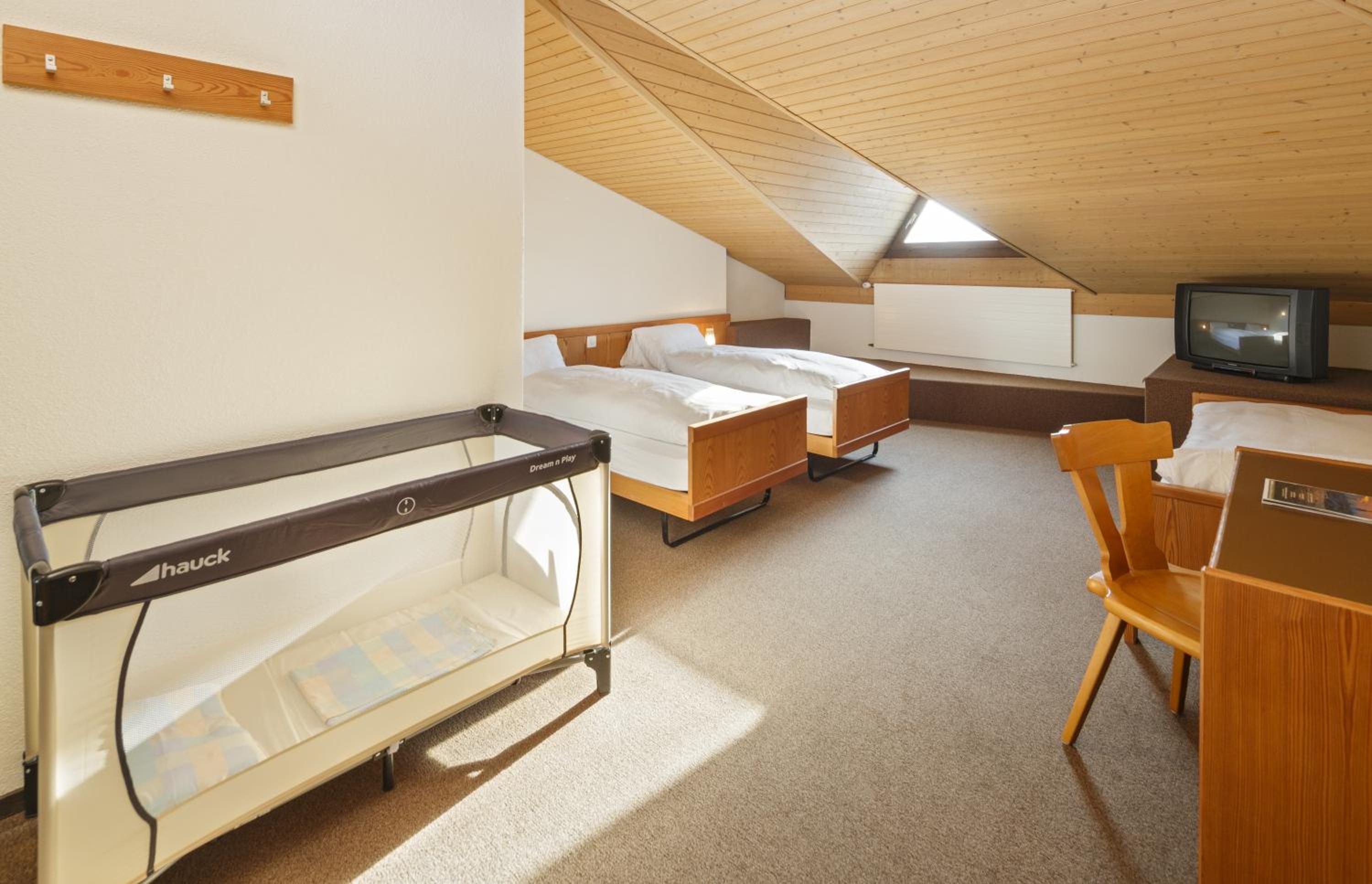 Classic Quadruple Room photo 3