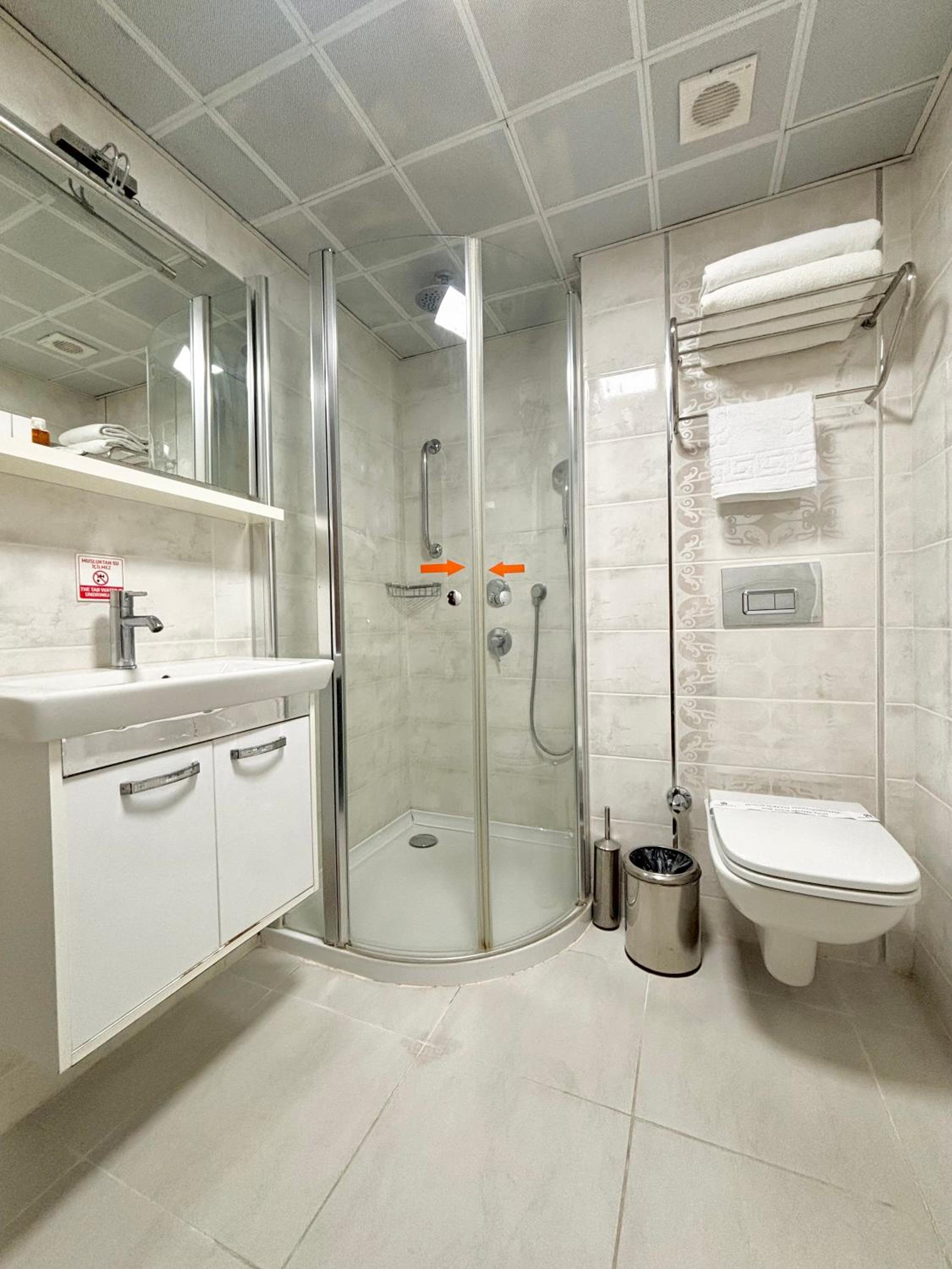 Double or Twin Room with Bosphorus View photo 2