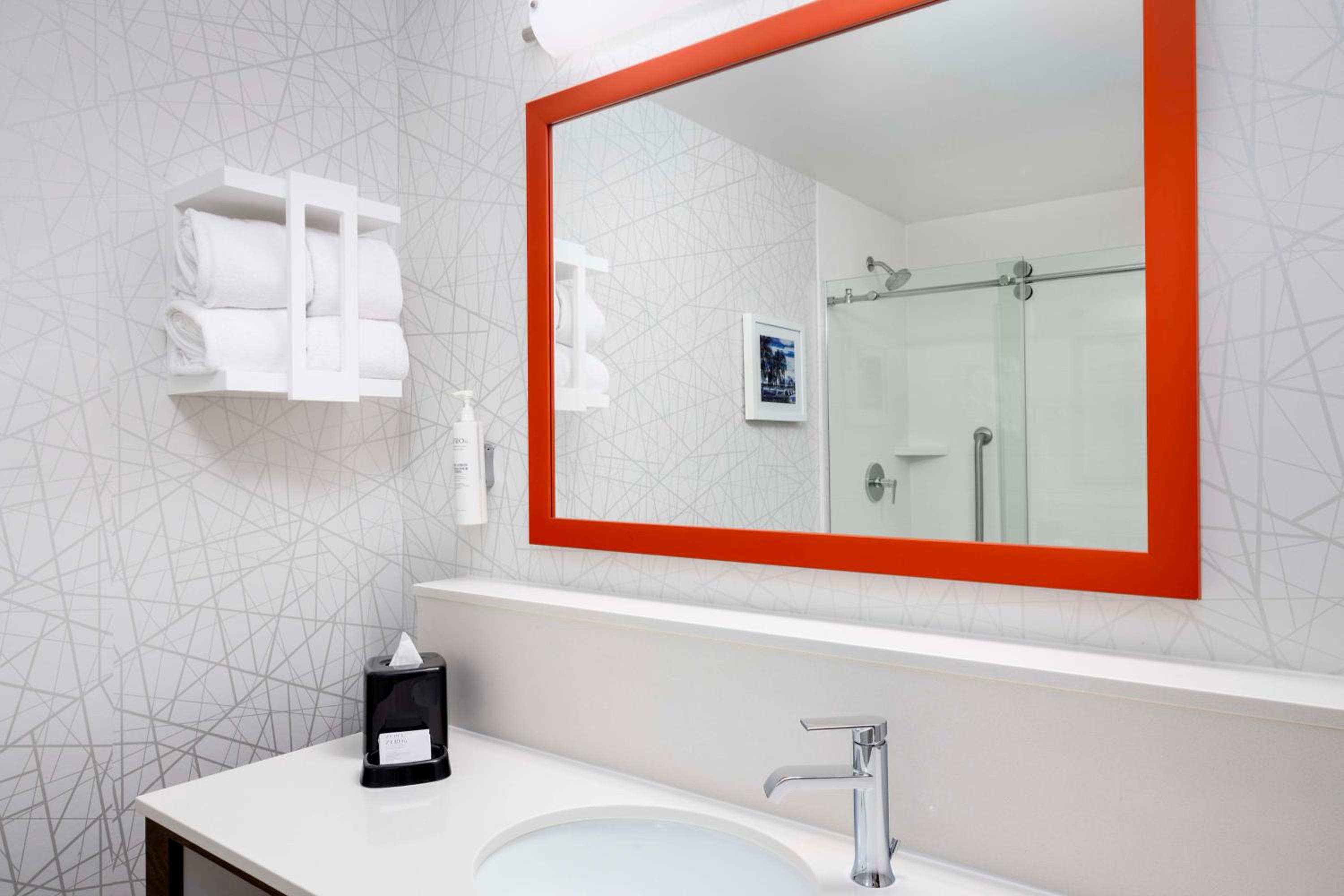 King Studio Suite photo 2
