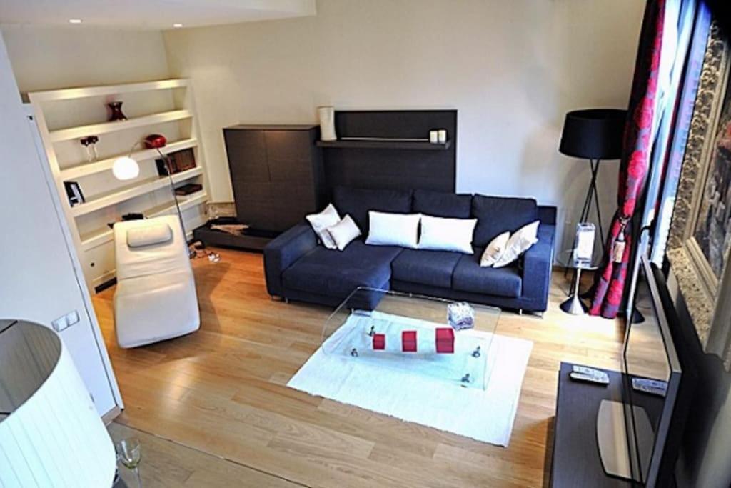 Two-Bedroom Apartment photo 2