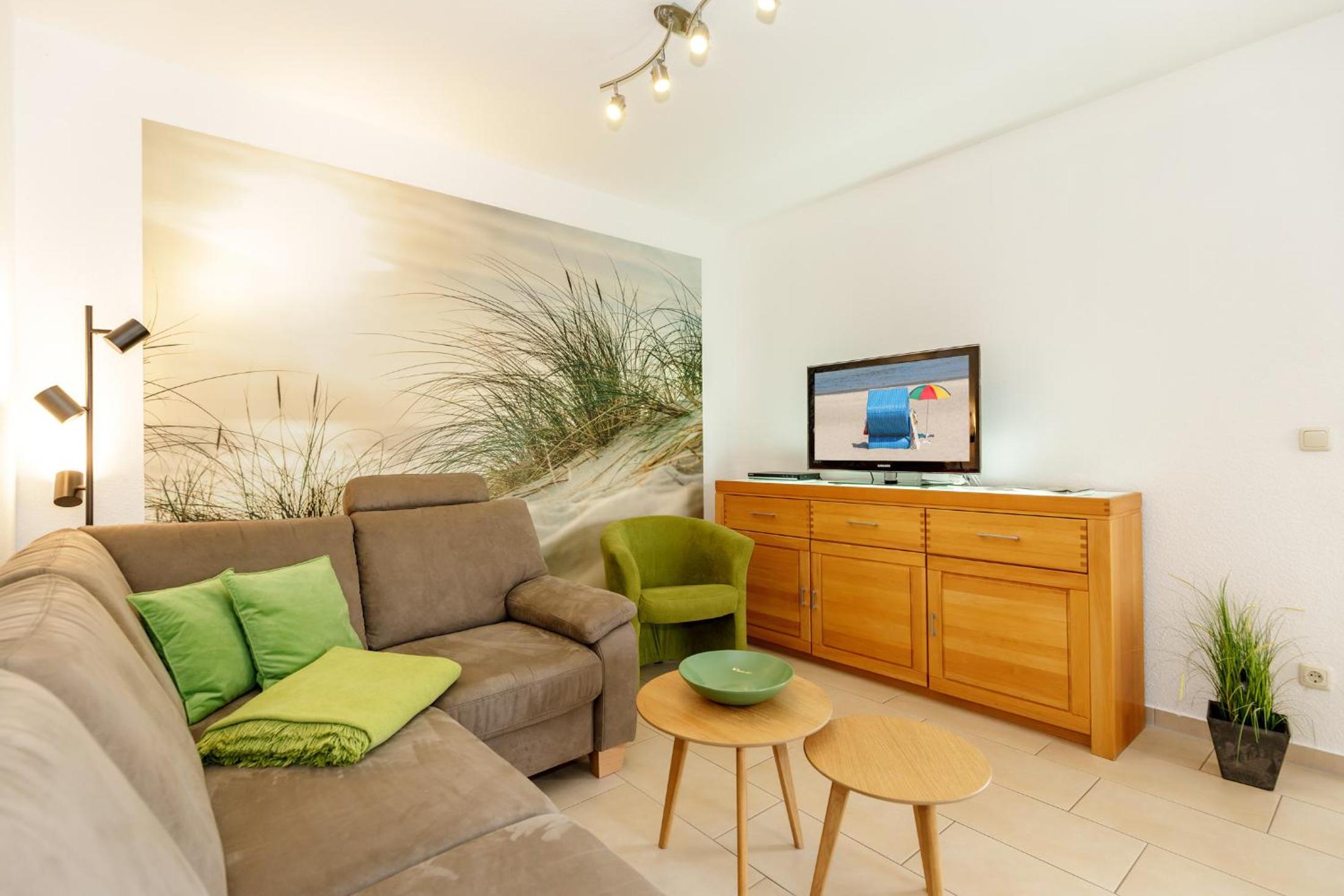 Apartment with Balcony photo 1