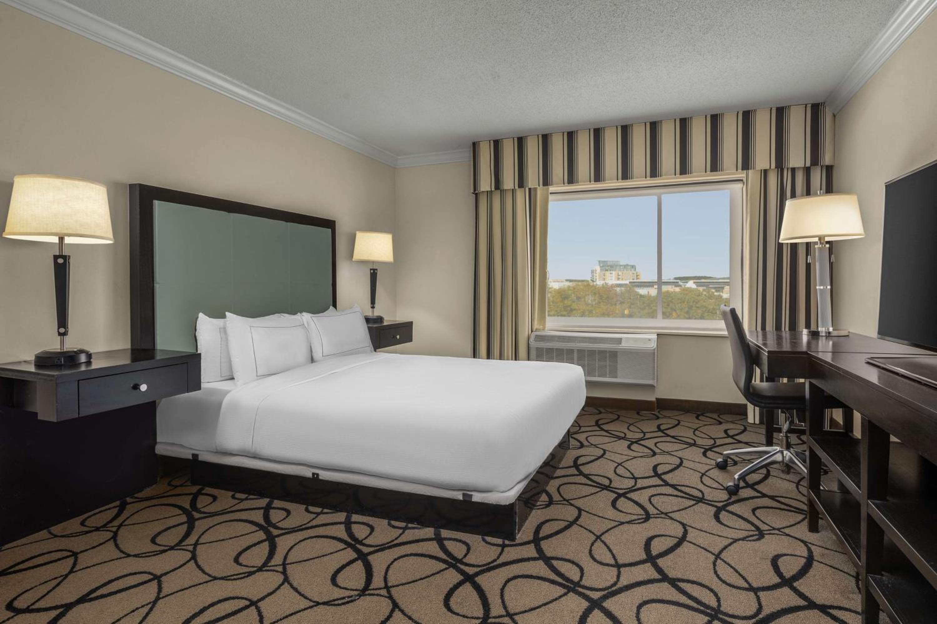 Relax in comfort and style in our cozy hotel room!