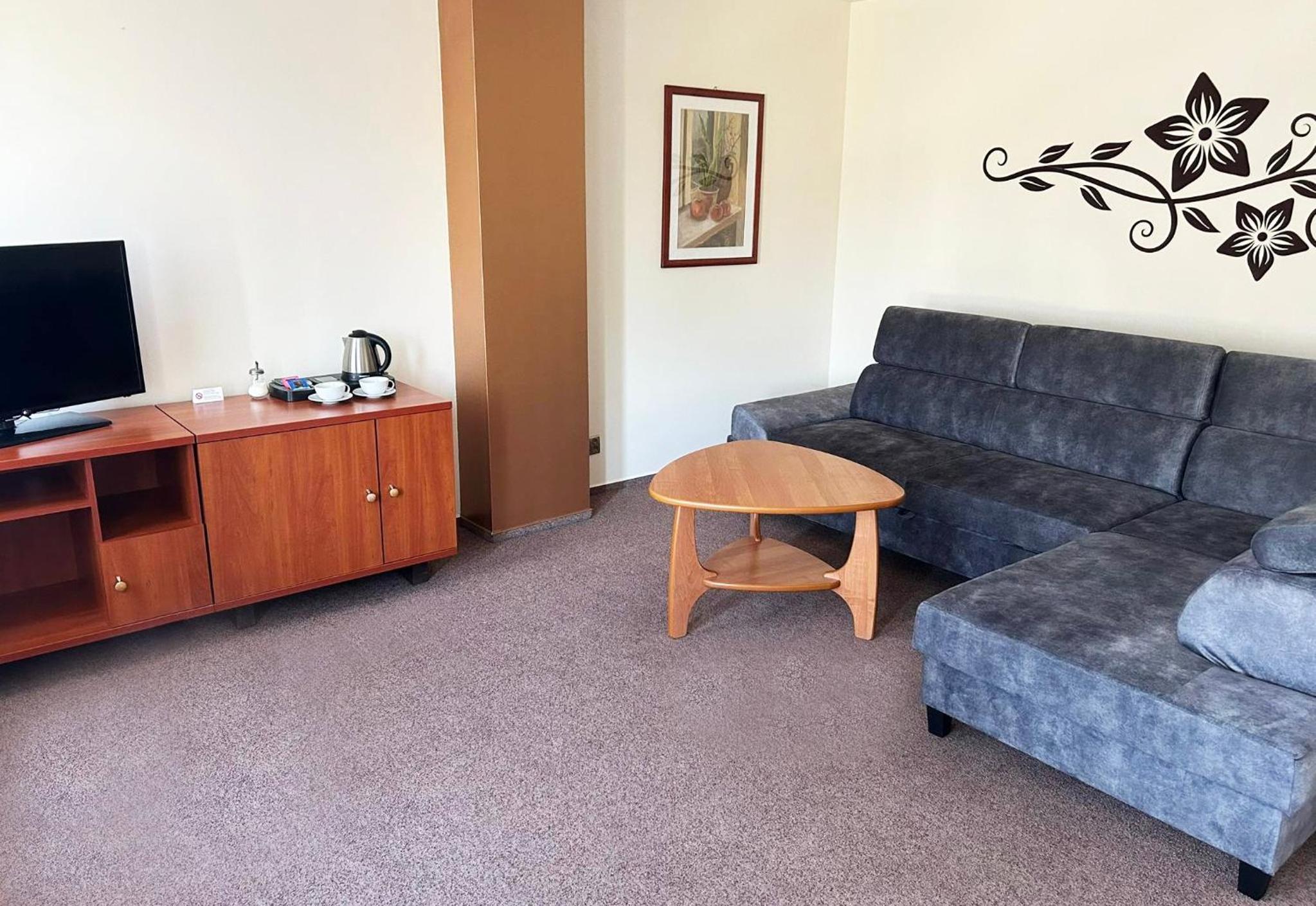 Apartment photo 1