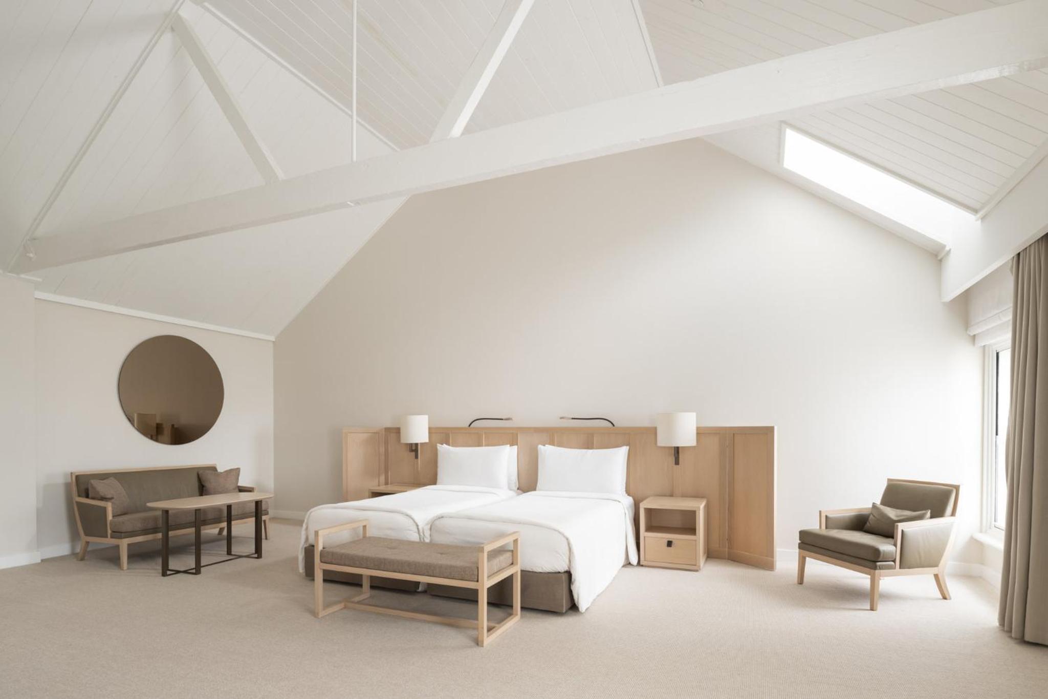 Premium King Room