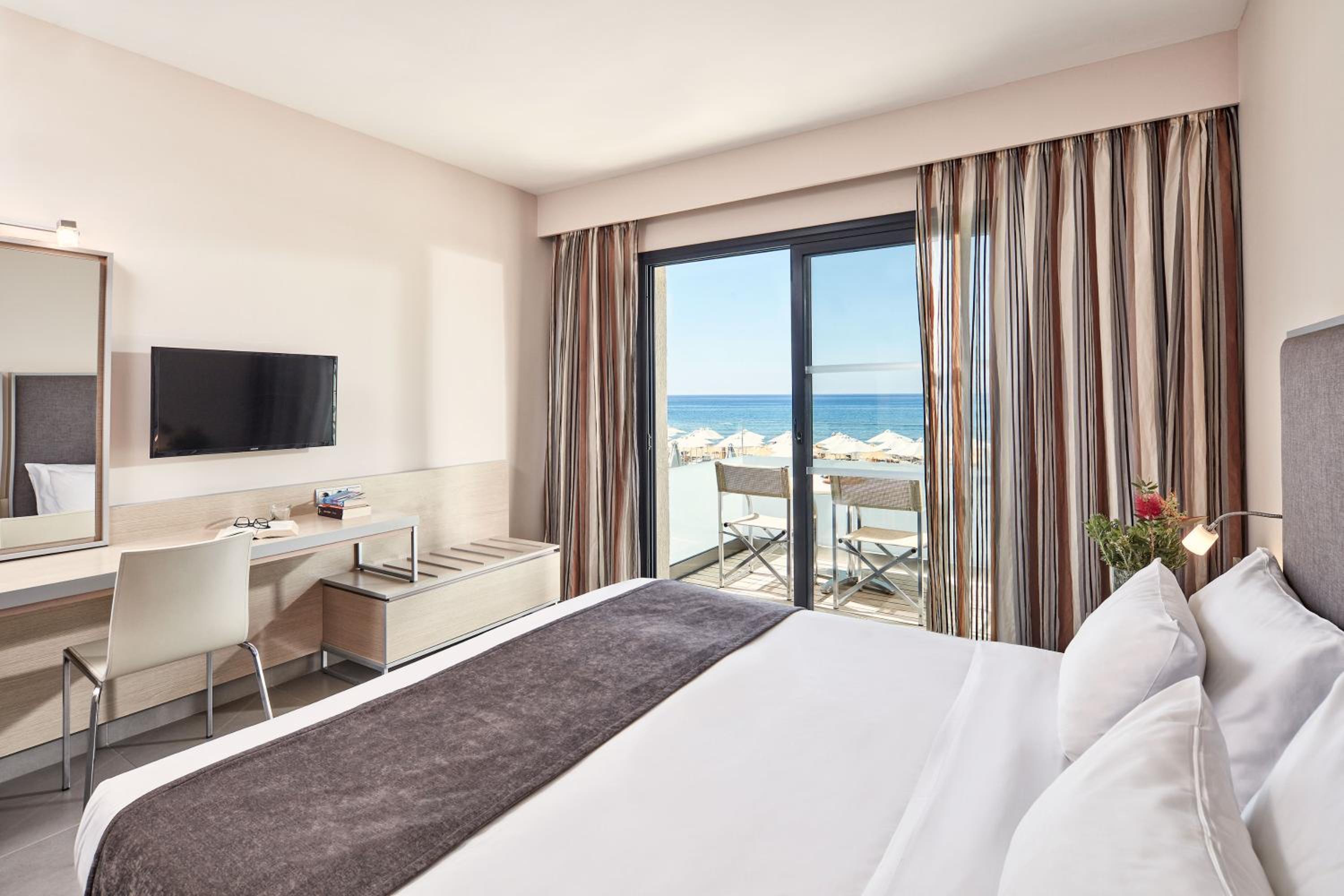 Double Room Sea View - Photo 3