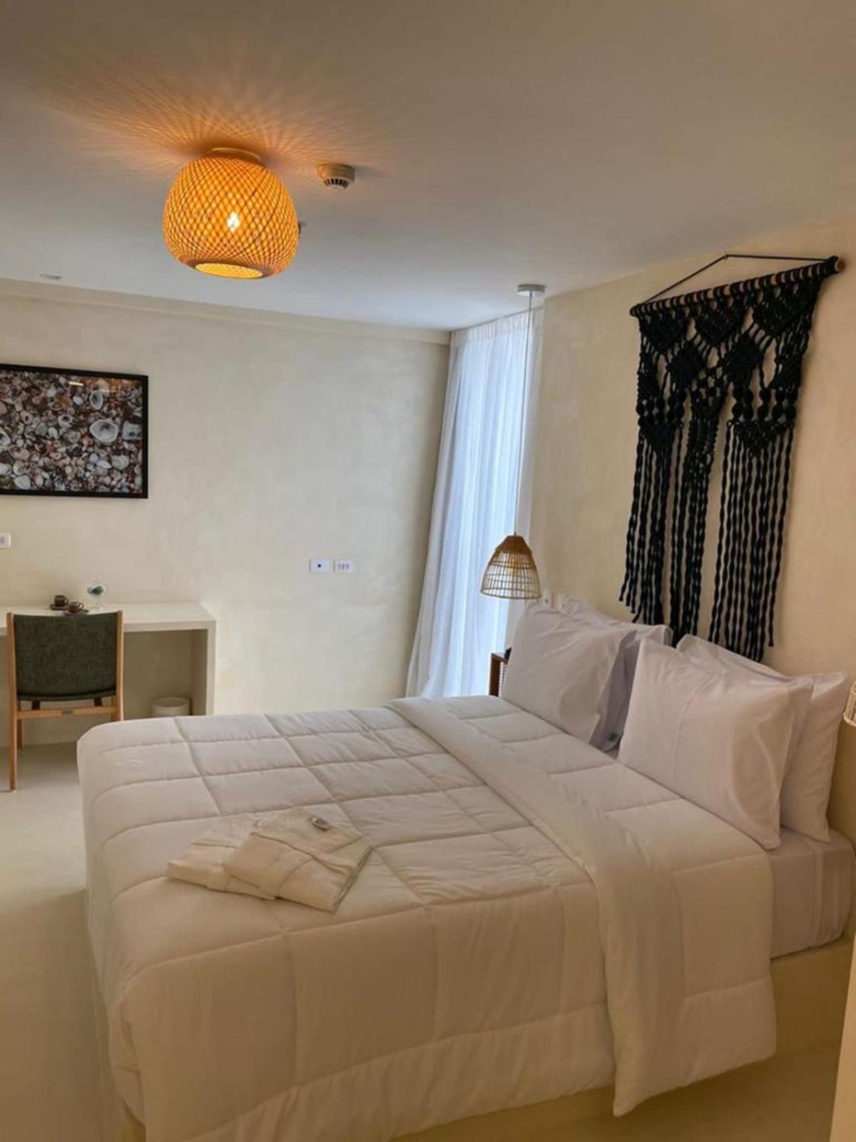 Premium Double - 1 Queen Bed photo 1