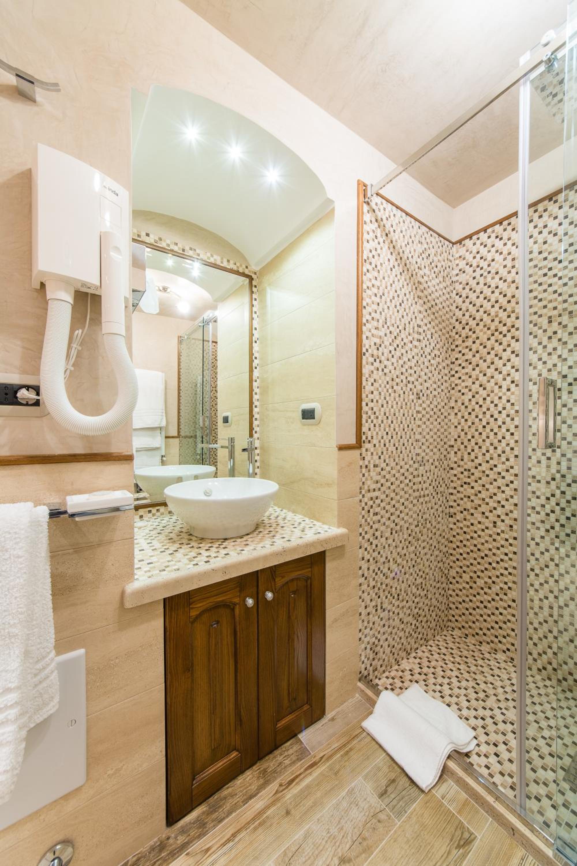 Maisonette photo 2