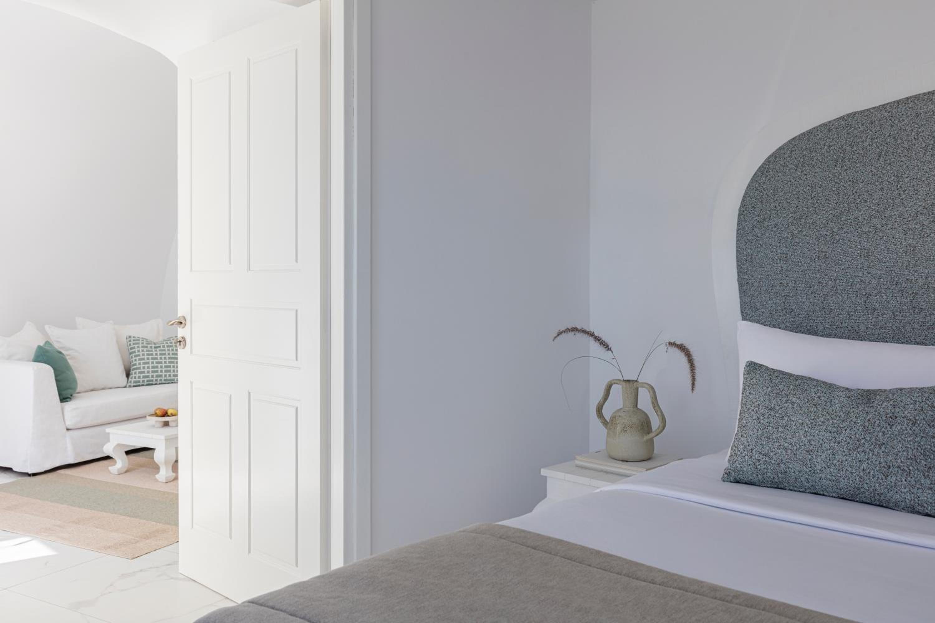 Junior Suite with Plunge Pool - Photo 11