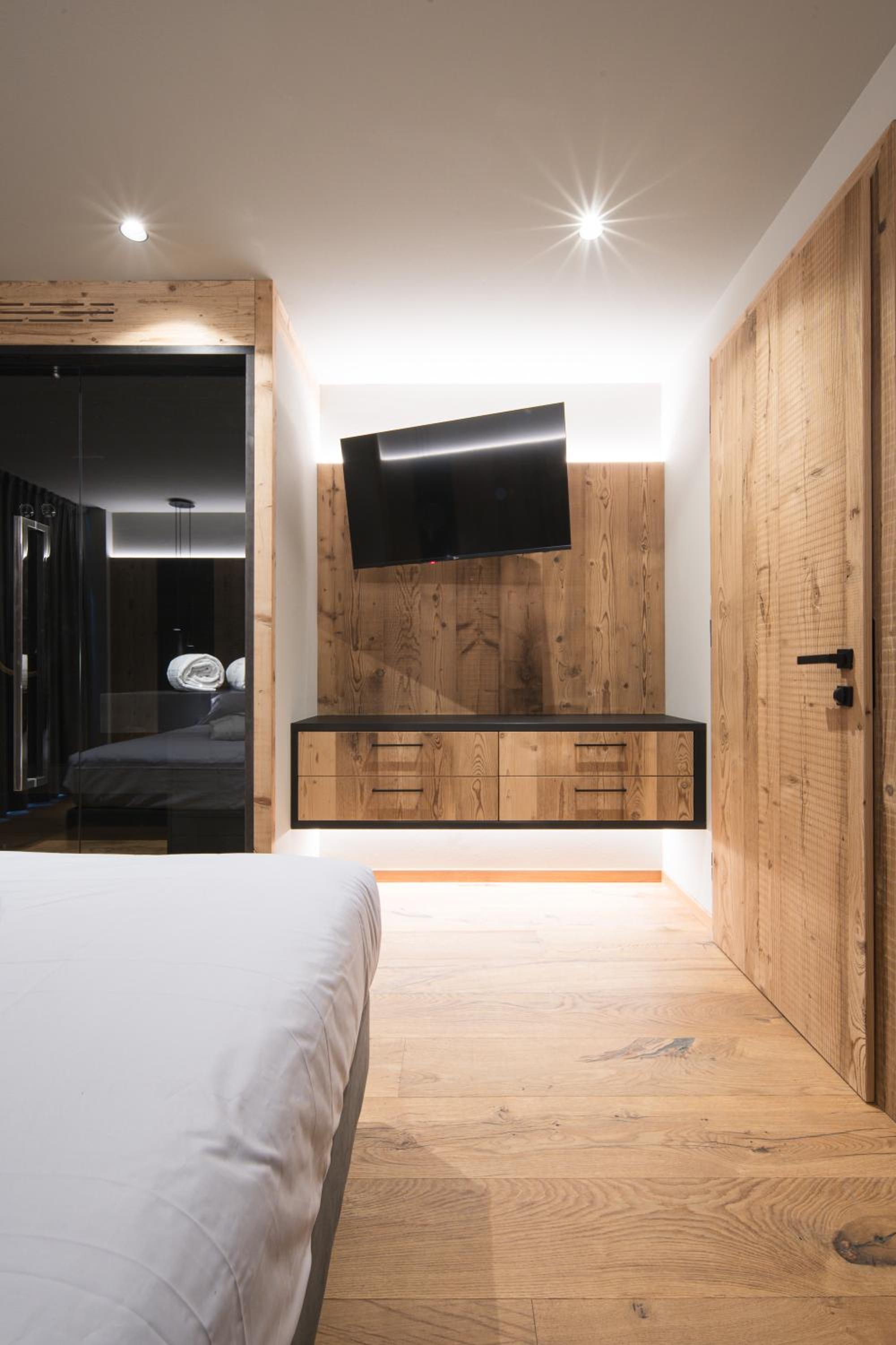 Superior Apartment with Sauna photo 2