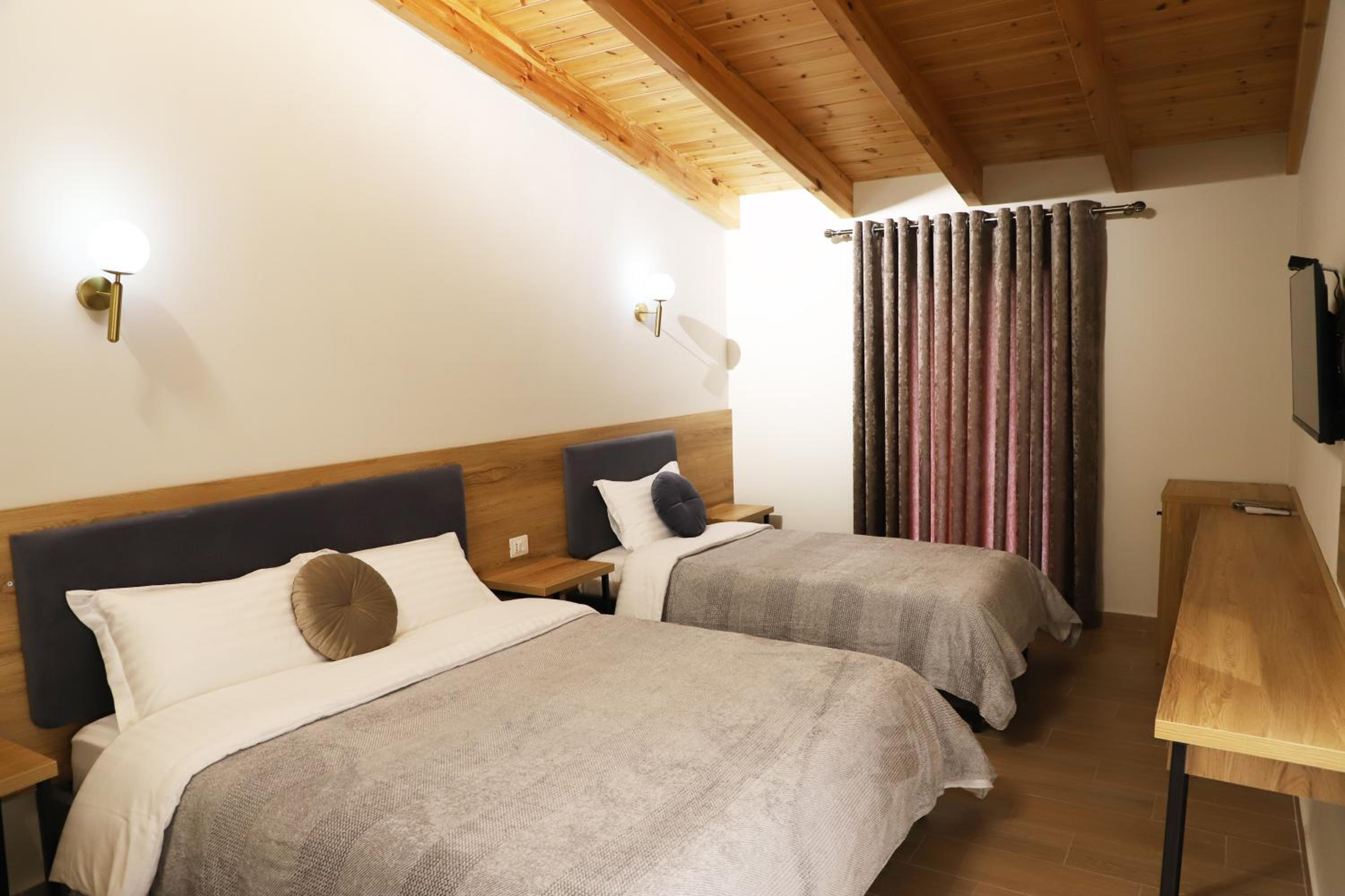 Triple Room with Mountain View photo 1