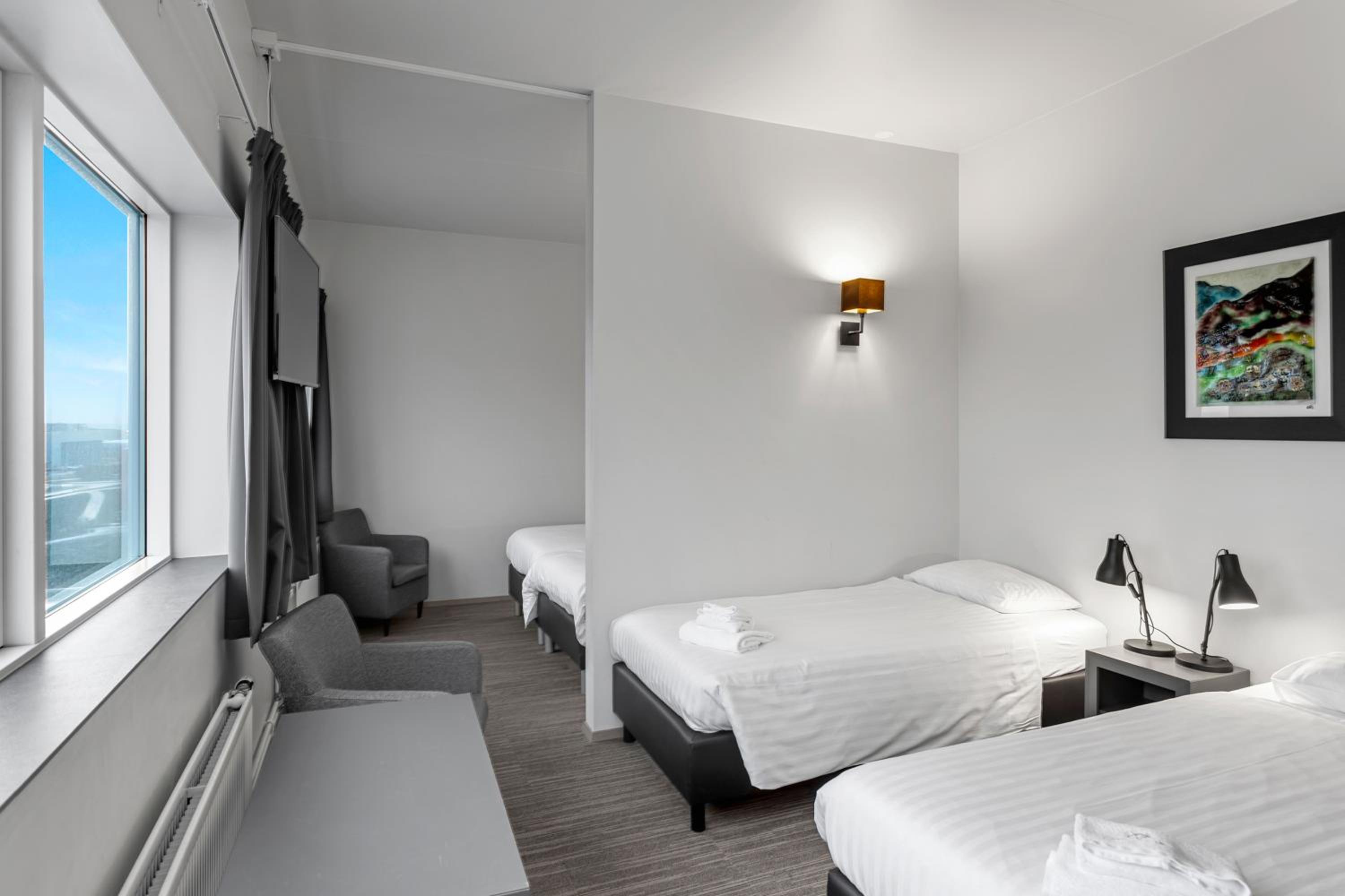Quad Room with Free Gym Access, photo 7