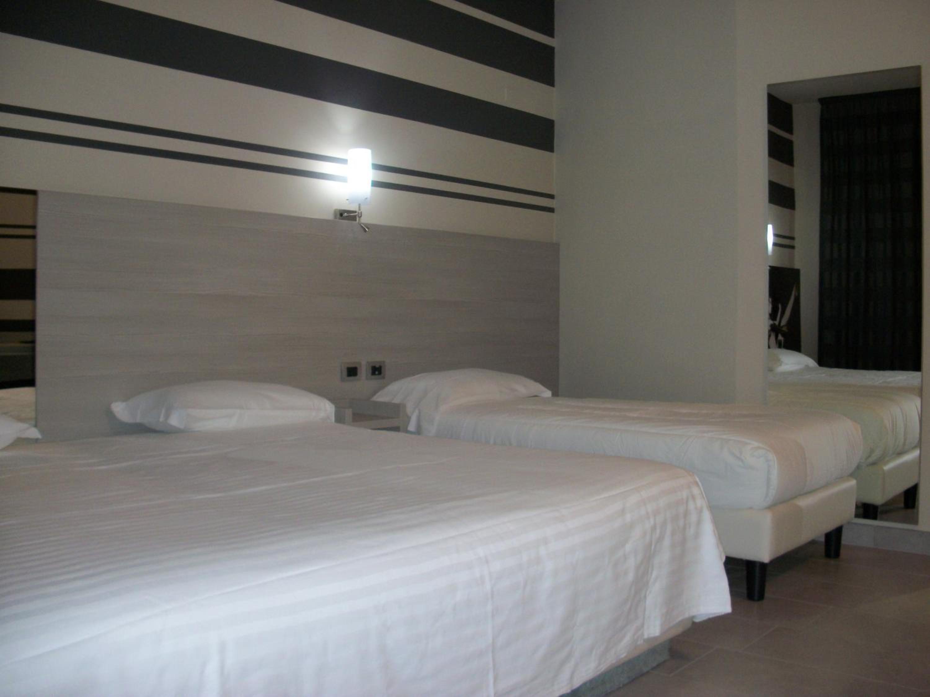 Triple Room photo 2