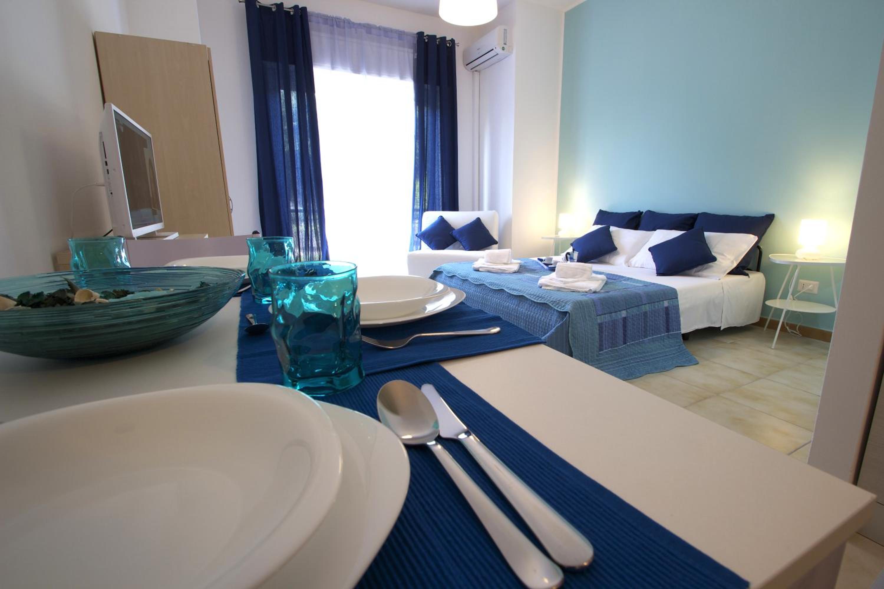 One Bedroom Apartment with Garden View