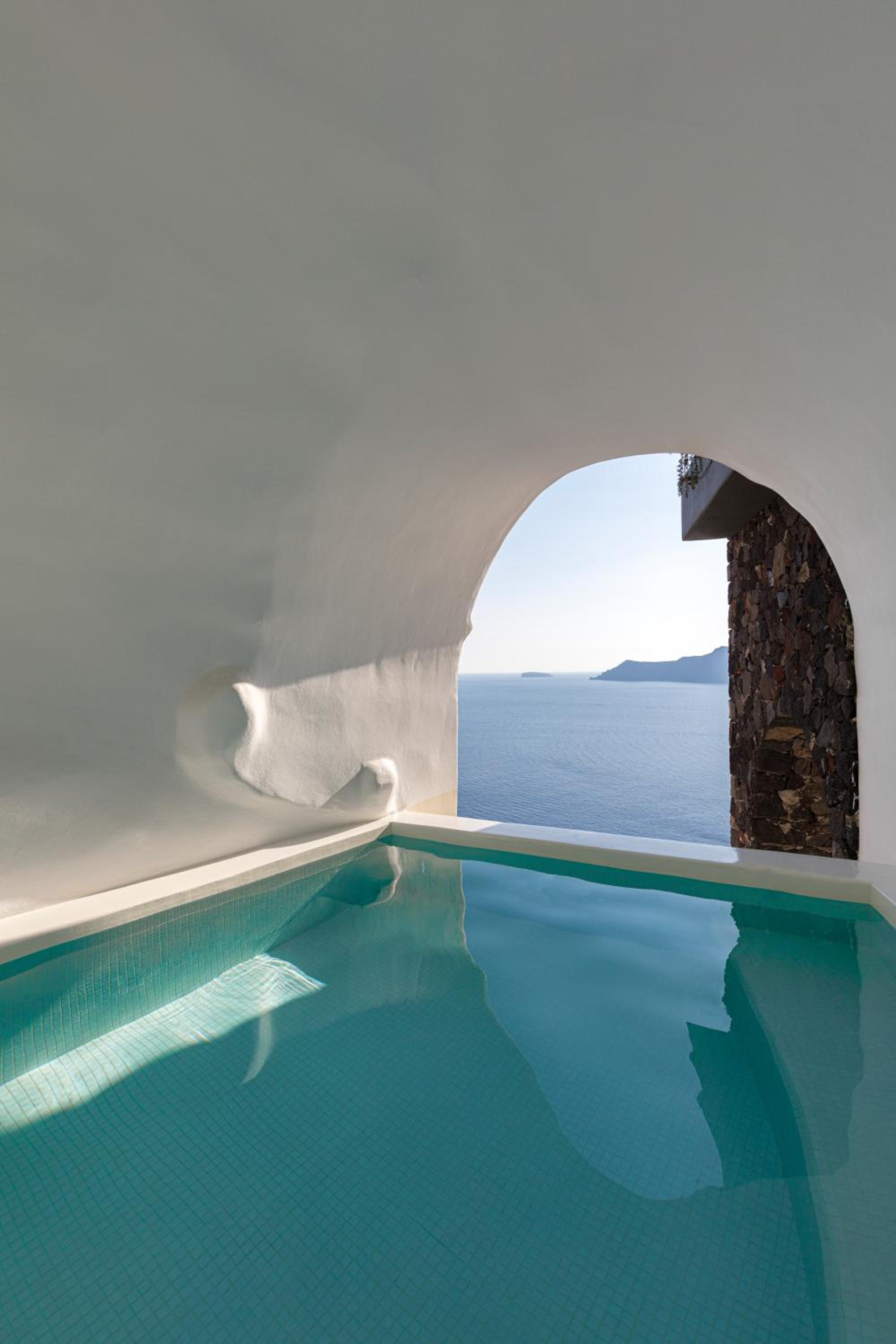 Executive Suite with Cave Pool - Photo 6